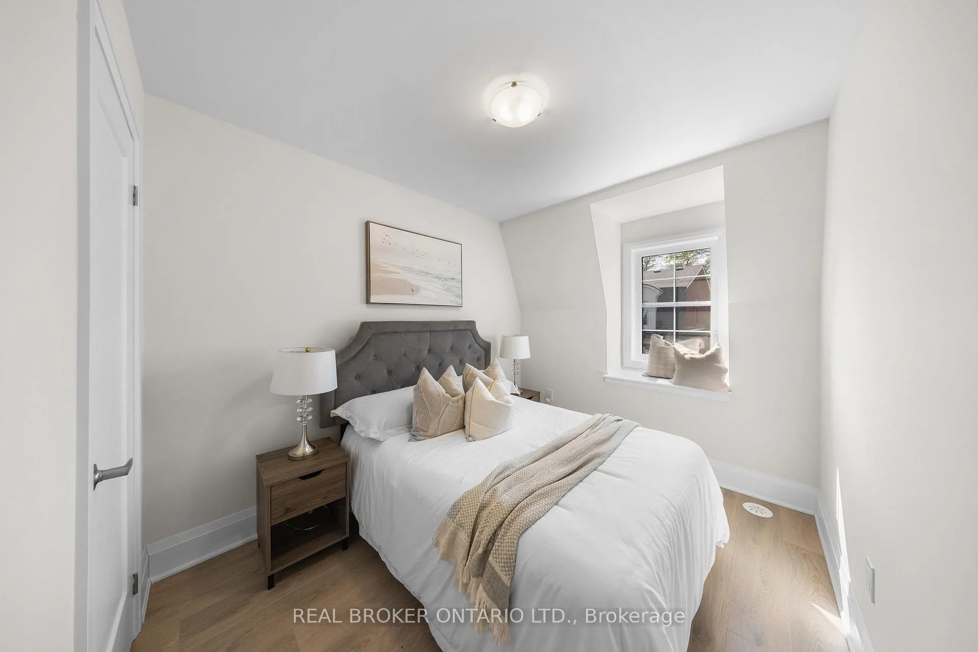 Photo 29 of 17 Kennisis Way, Vaughan, Maple — HOMEH