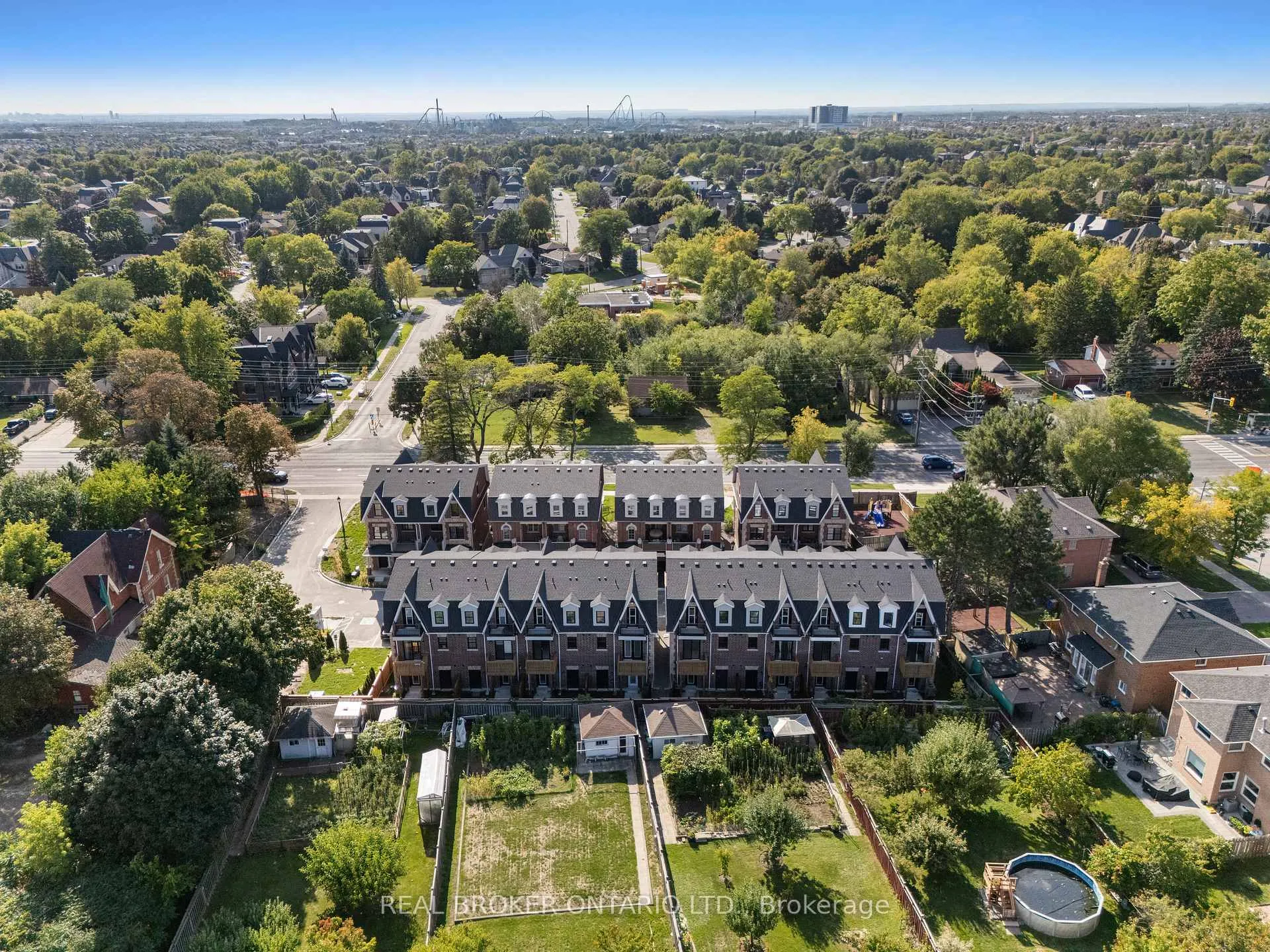 Photo 34 of 17 Kennisis Way, Vaughan, Maple — HOMEH