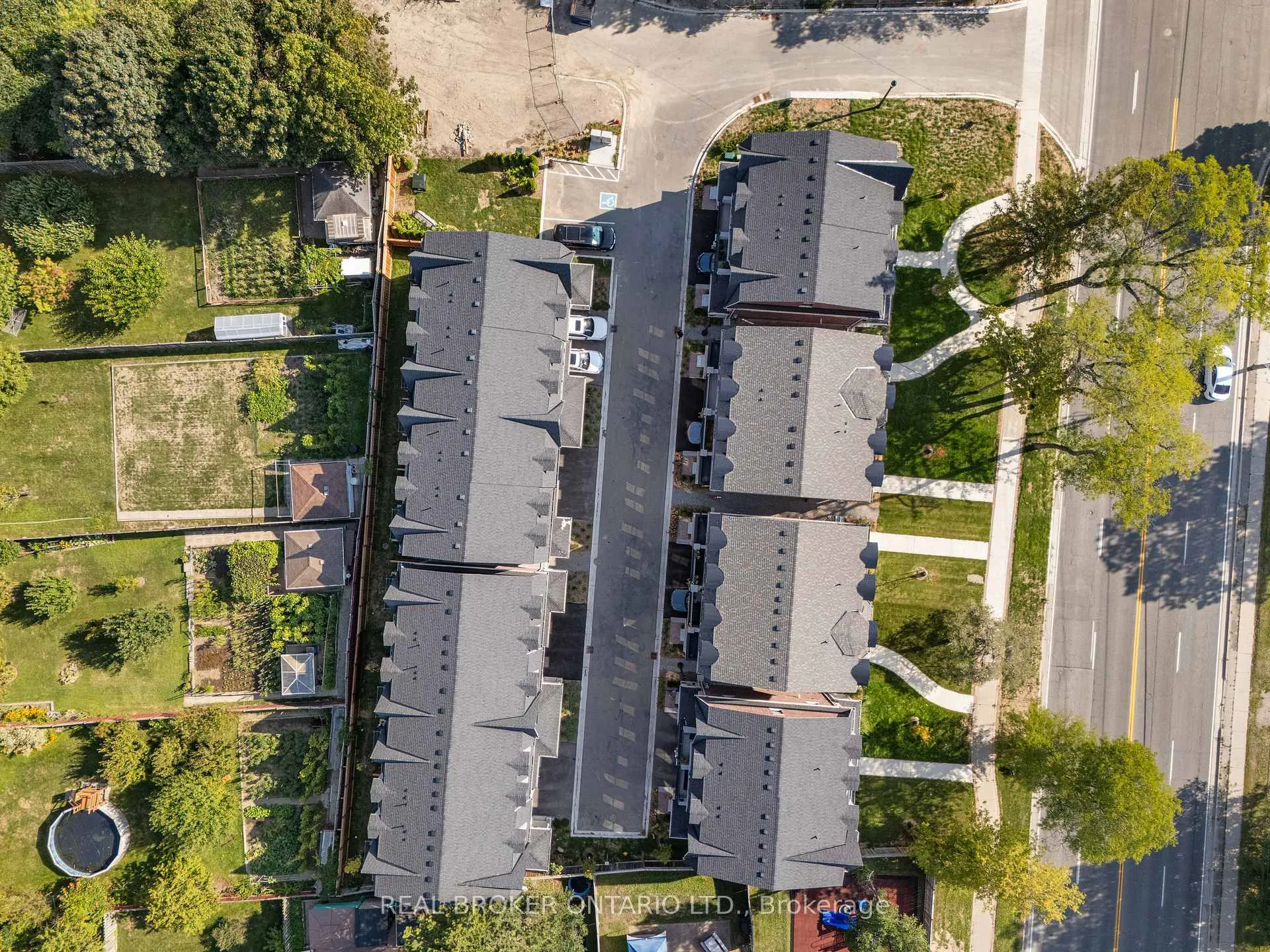 Photo 36 of 17 Kennisis Way, Vaughan, Maple — HOMEH