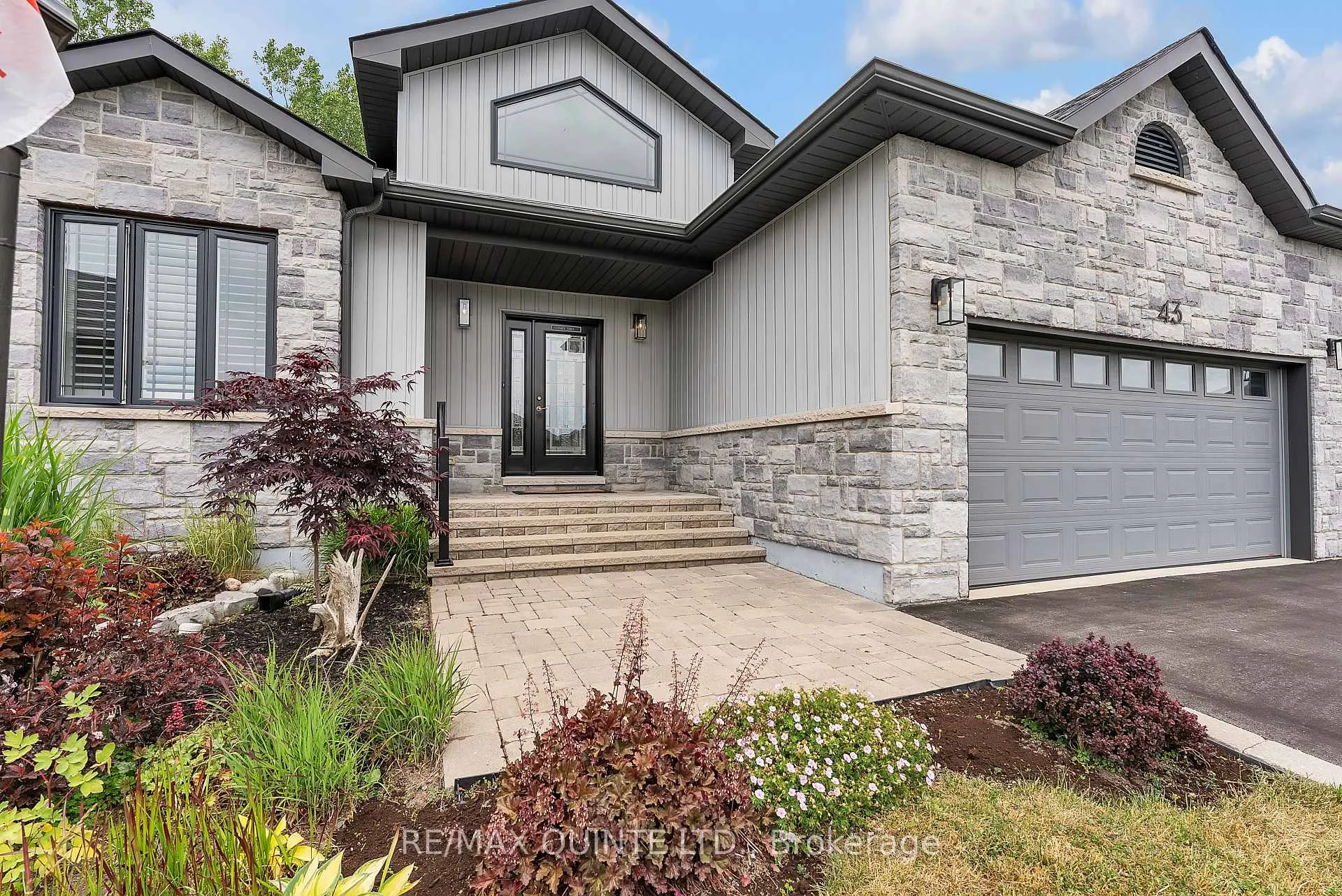 Photo 2 of 43 Conger Drive, Prince Edward County, Wellington — HOMEH