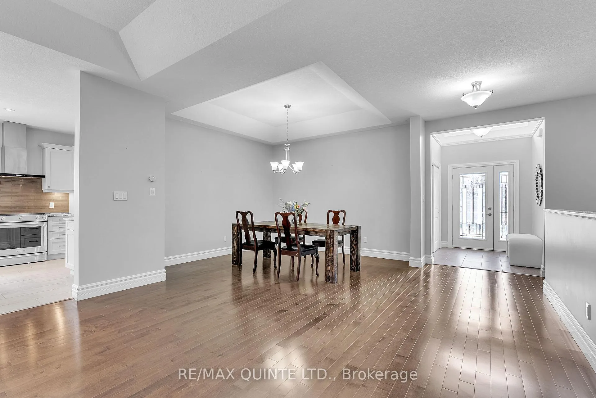 Photo 5 of 43 Conger Drive, Prince Edward County, Wellington — HOMEH