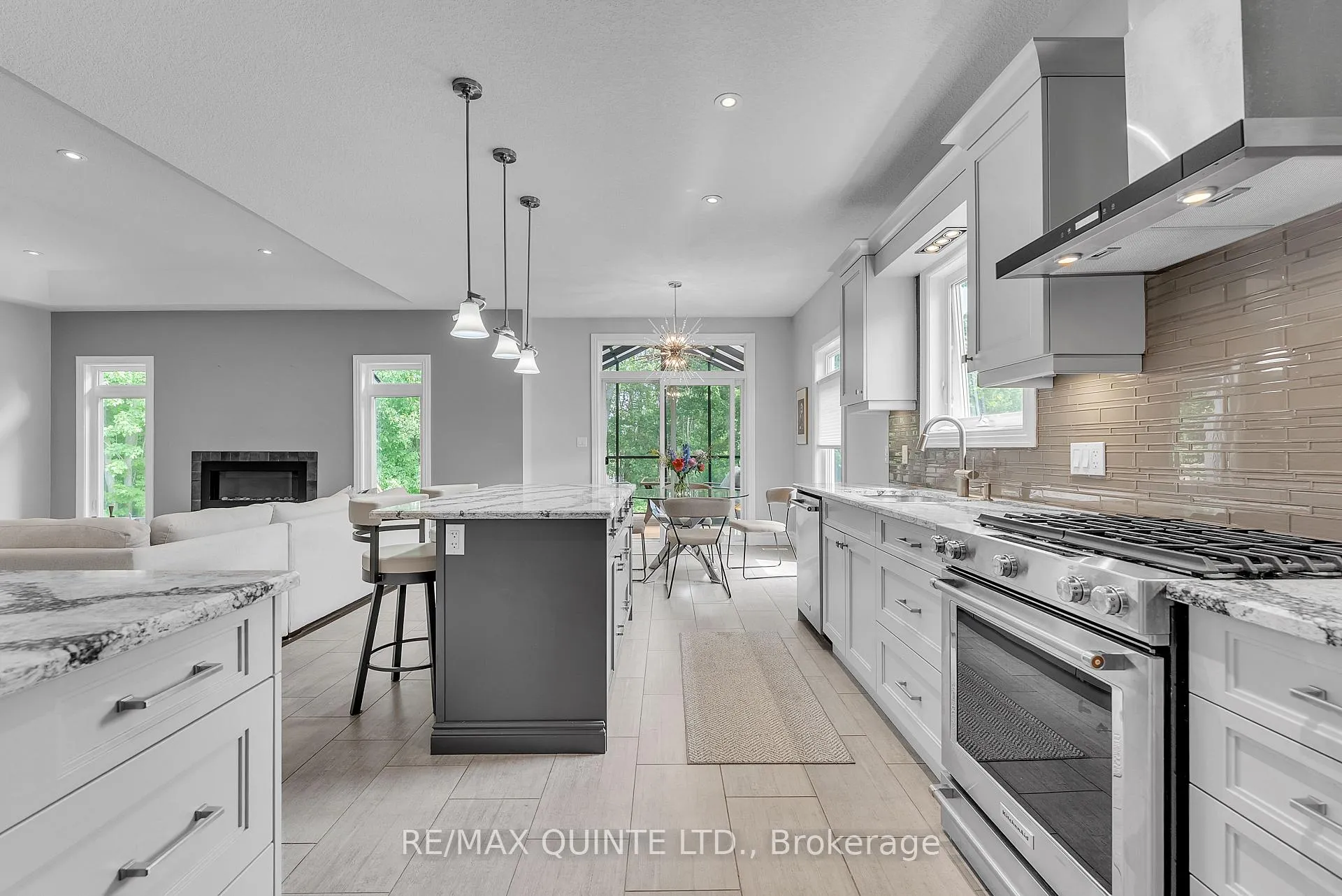 Photo 15 of 43 Conger Drive, Prince Edward County, Wellington — HOMEH