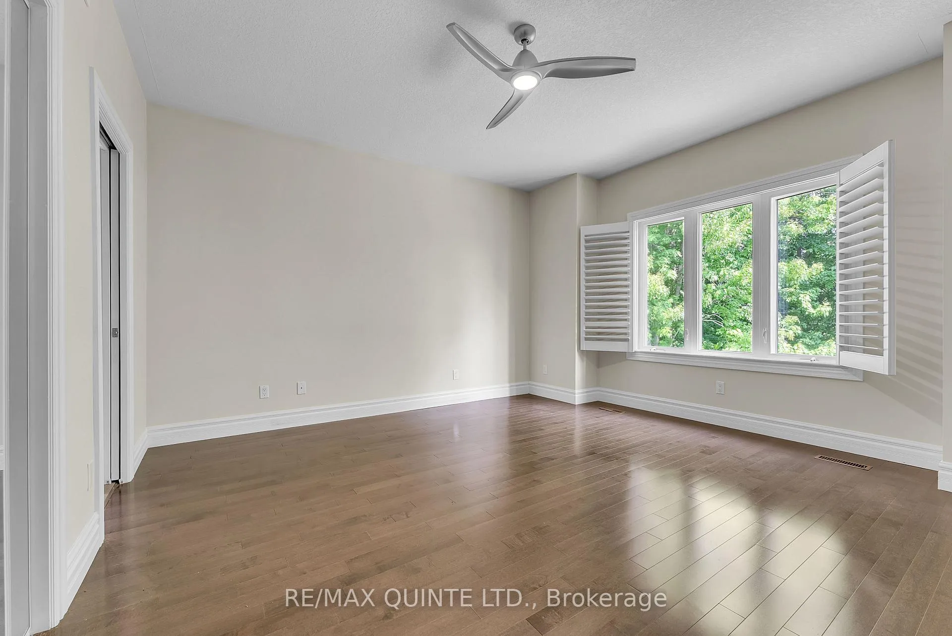 Photo 21 of 43 Conger Drive, Prince Edward County, Wellington — HOMEH