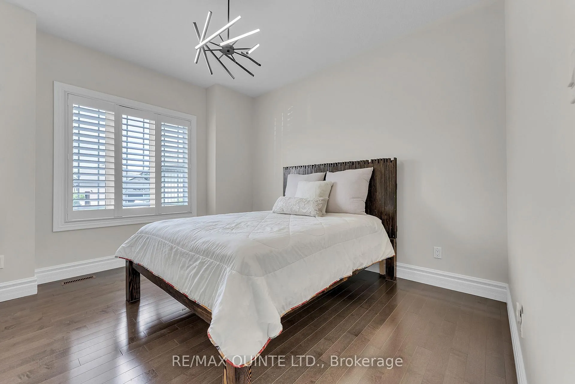 Photo 26 of 43 Conger Drive, Prince Edward County, Wellington — HOMEH