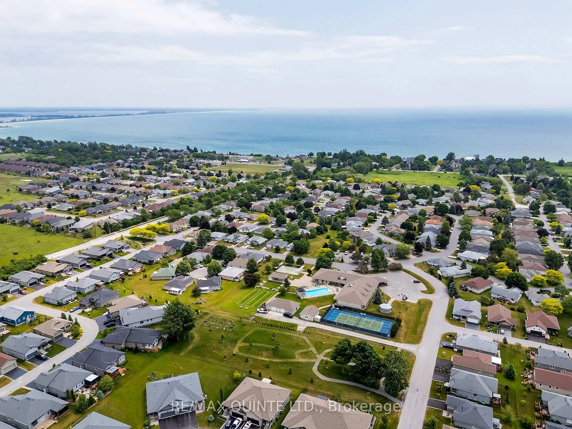 Photo 49 of 43 Conger Drive, Prince Edward County, Wellington — HOMEH