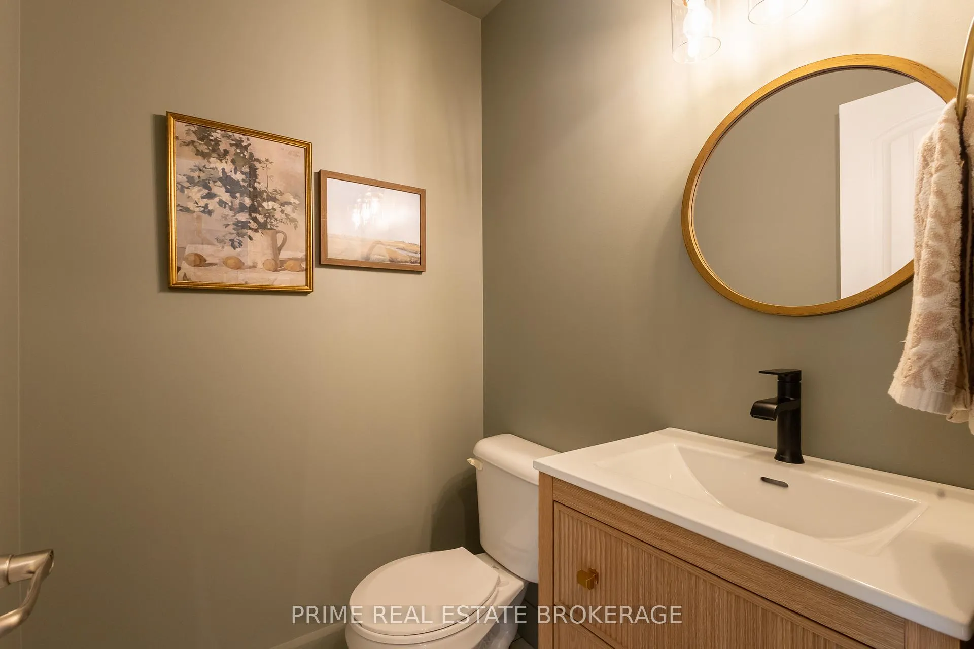Photo 25 of 483 Petersen Avenue, Strathroy-Caradoc, NE — HOMEH