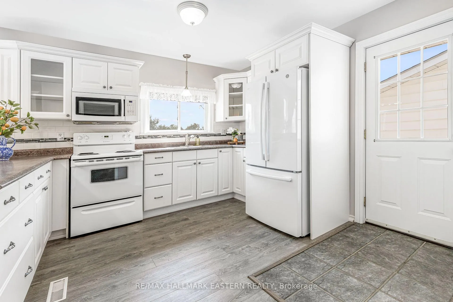 Photo 8 of 1415 Young's Point Road, Selwyn — HOMEH
