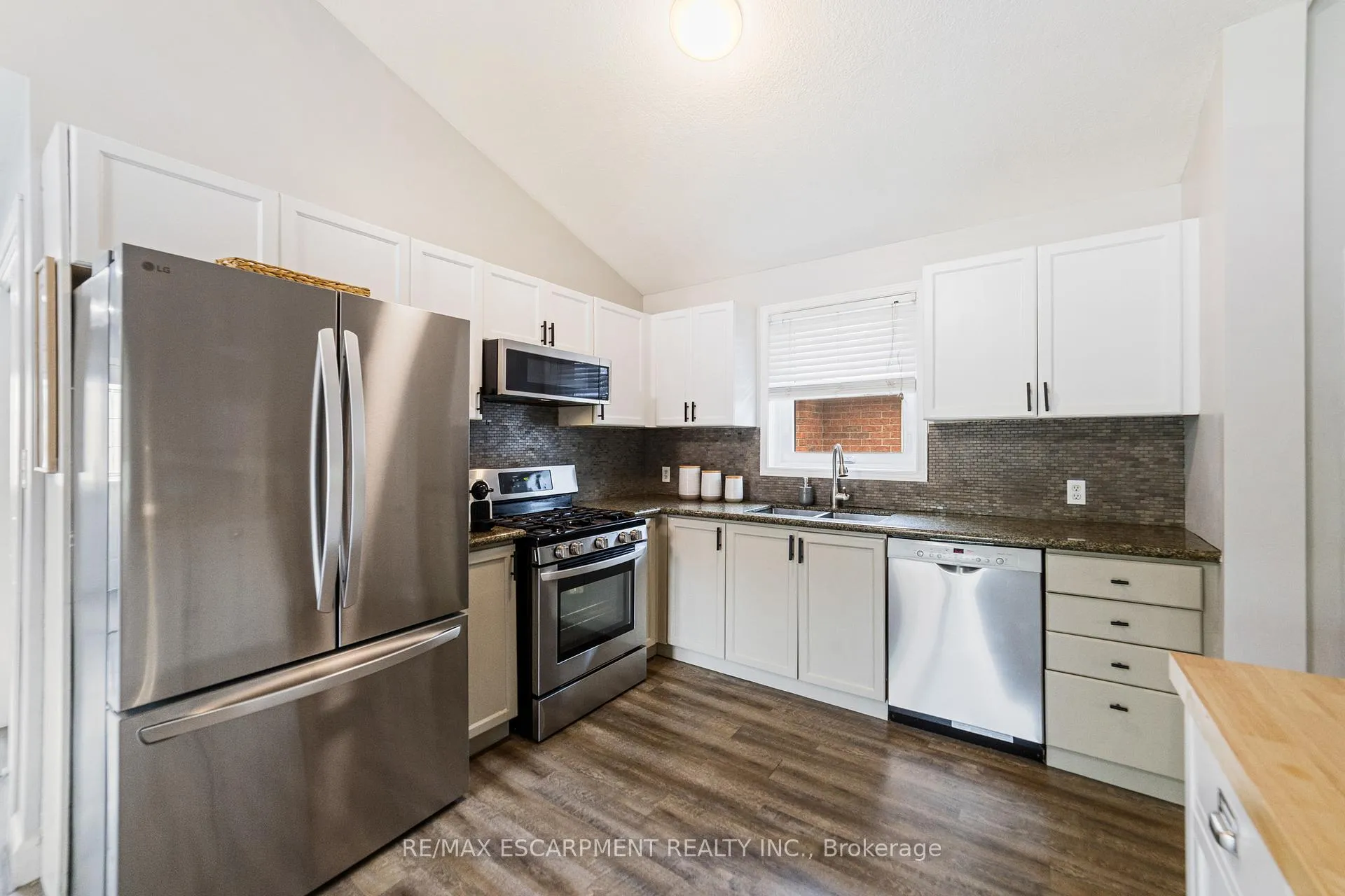 Photo 10 of 29 Briarose Place, Hamilton, Mountview — HOMEH
