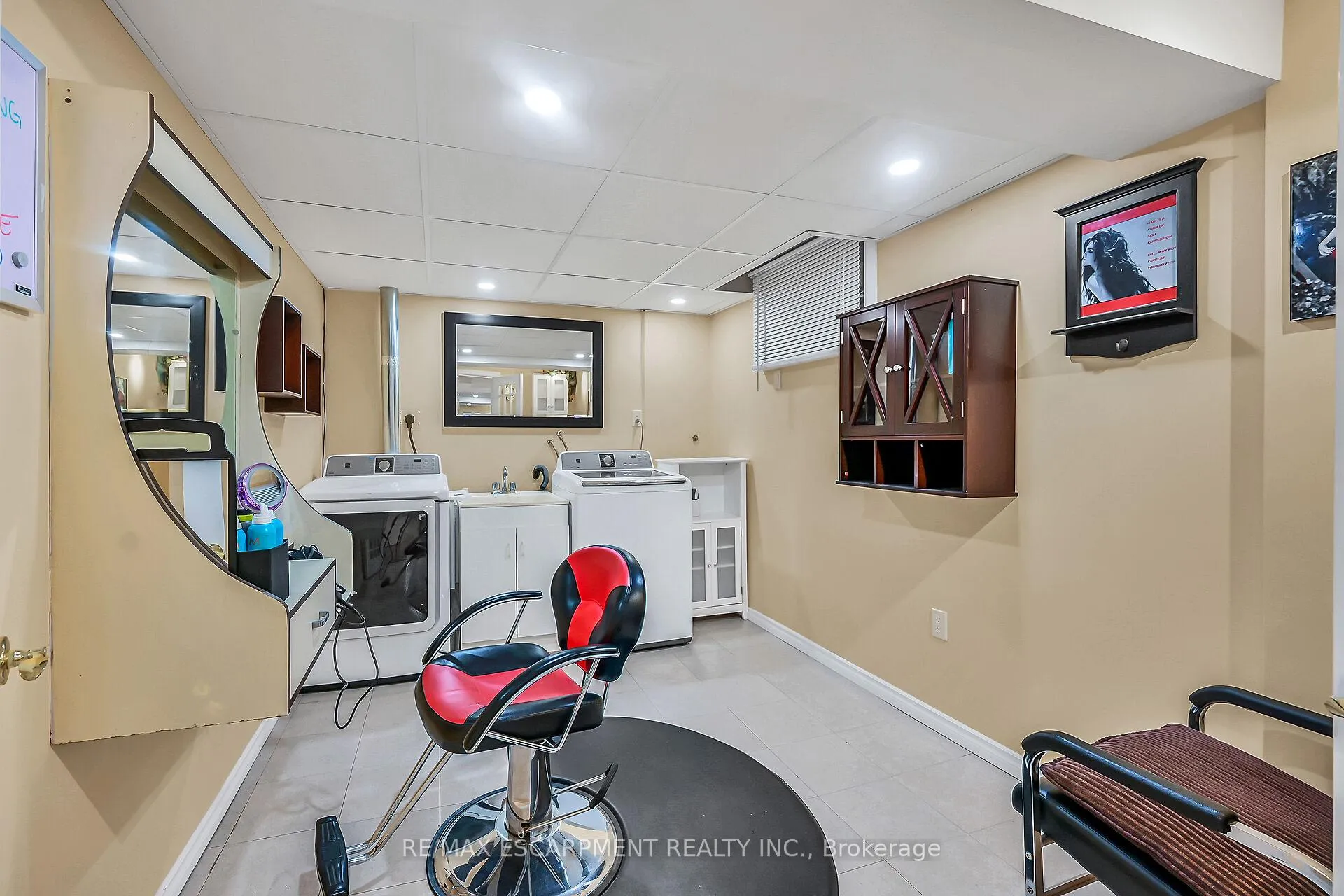 Photo 32 of 146 Fiona Crescent, Hamilton, Kernighan — HOMEH