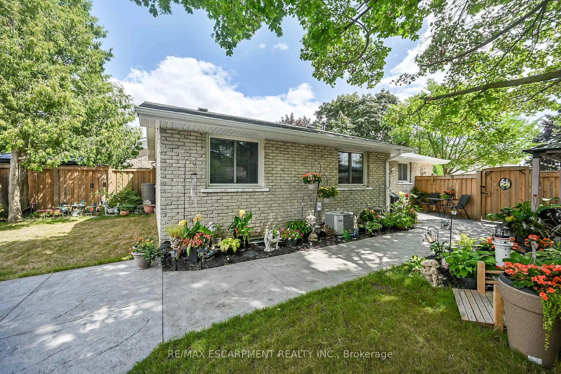 Photo 41 of 146 Fiona Crescent, Hamilton, Kernighan — HOMEH