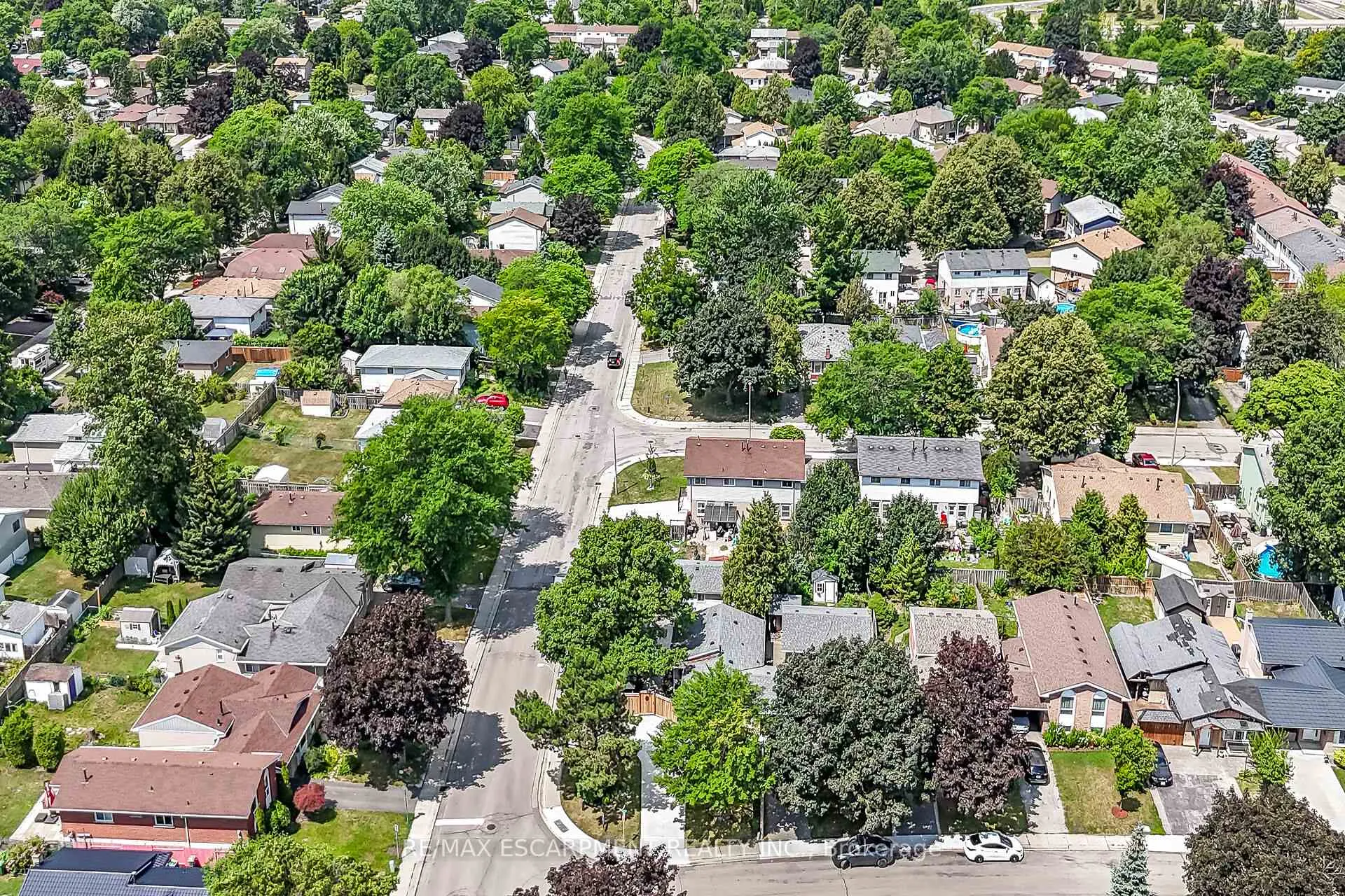Photo 49 of 146 Fiona Crescent, Hamilton, Kernighan — HOMEH