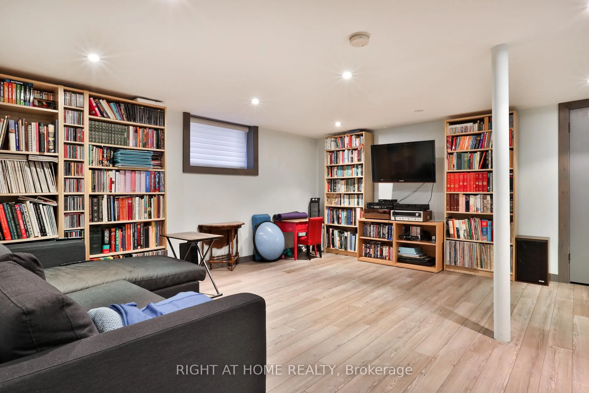Photo 17 of 2103 Avenue Road, Toronto, Bedford Park-Nortown — HOMEH