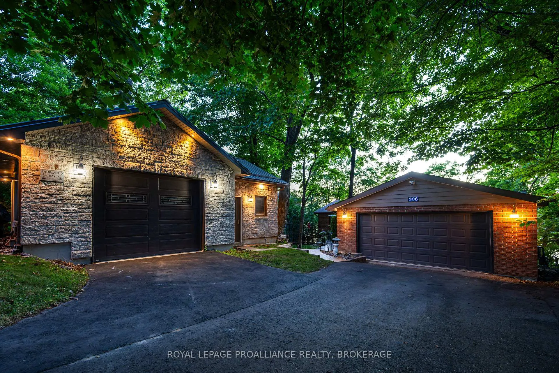 Photo 4 of 306 Nicholson Point Road, Loyalist, Lennox and Addington - South — HOMEH