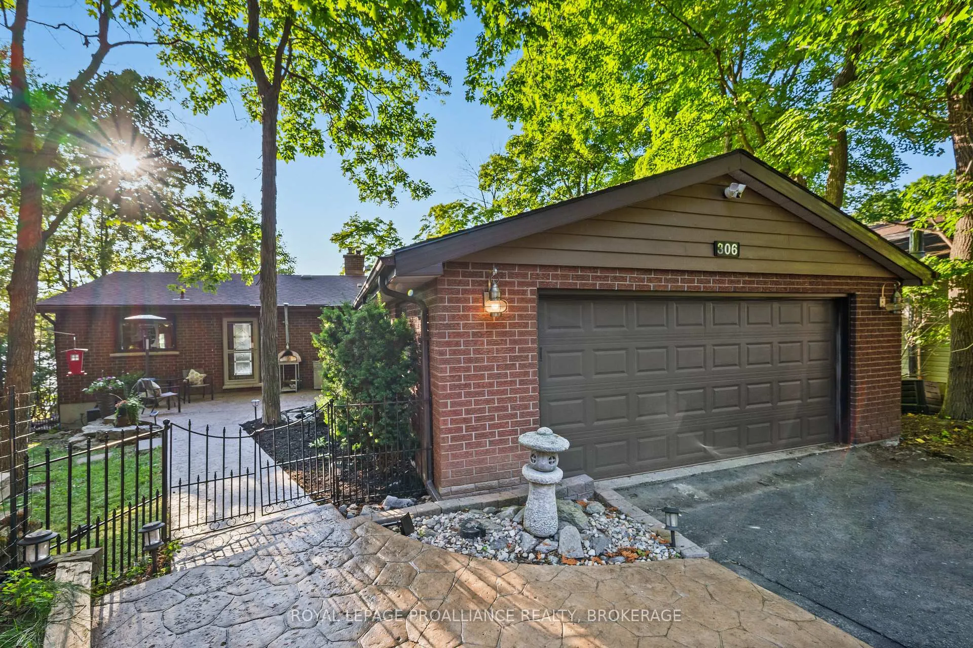Photo 6 of 306 Nicholson Point Road, Loyalist, Lennox and Addington - South — HOMEH