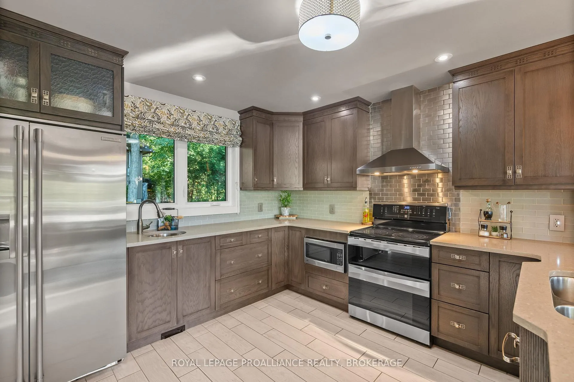 Photo 9 of 306 Nicholson Point Road, Loyalist, Lennox and Addington - South — HOMEH