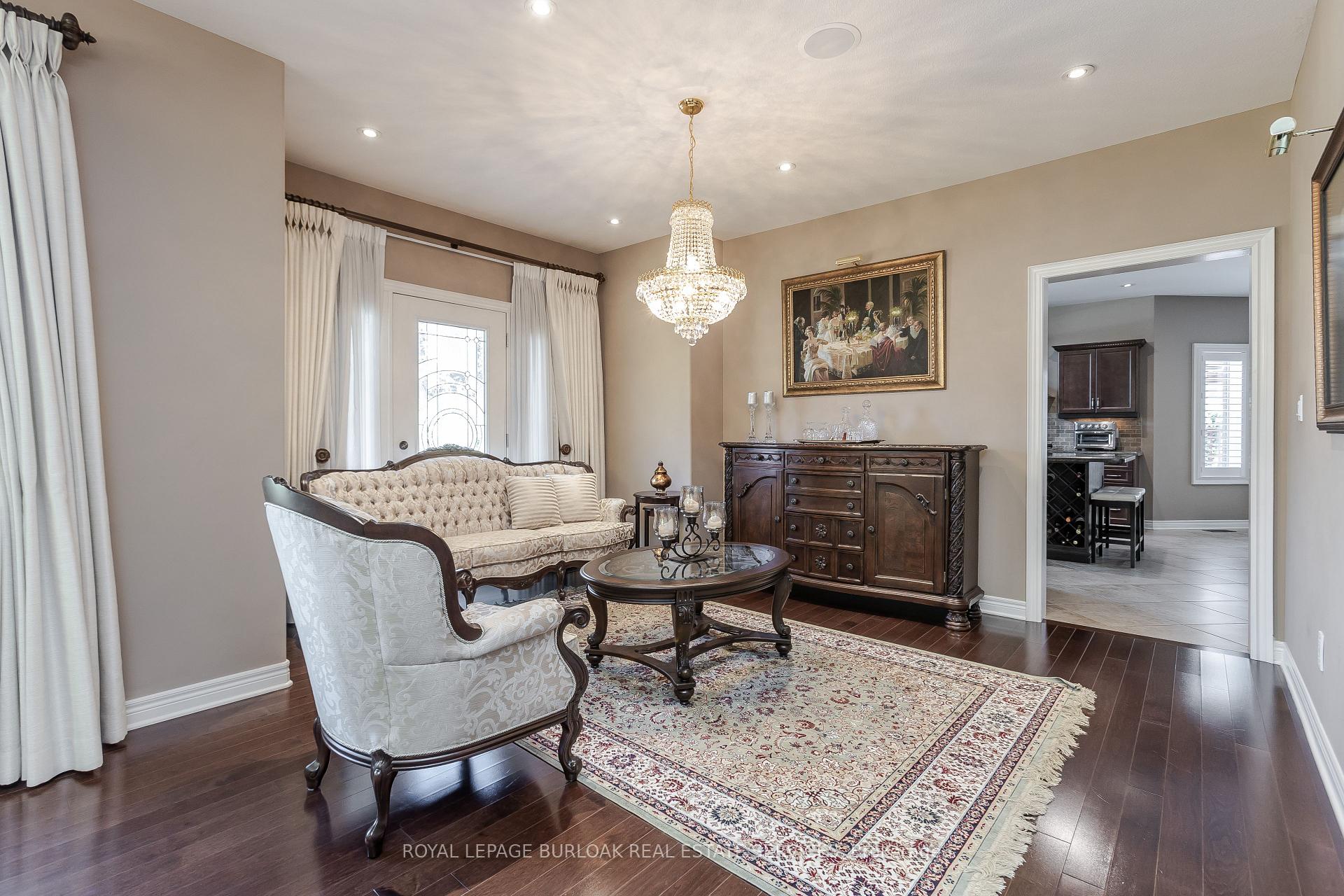 Photo 7 of 264 Dorchester Drive, Grimsby, Grimsby East — HOMEH