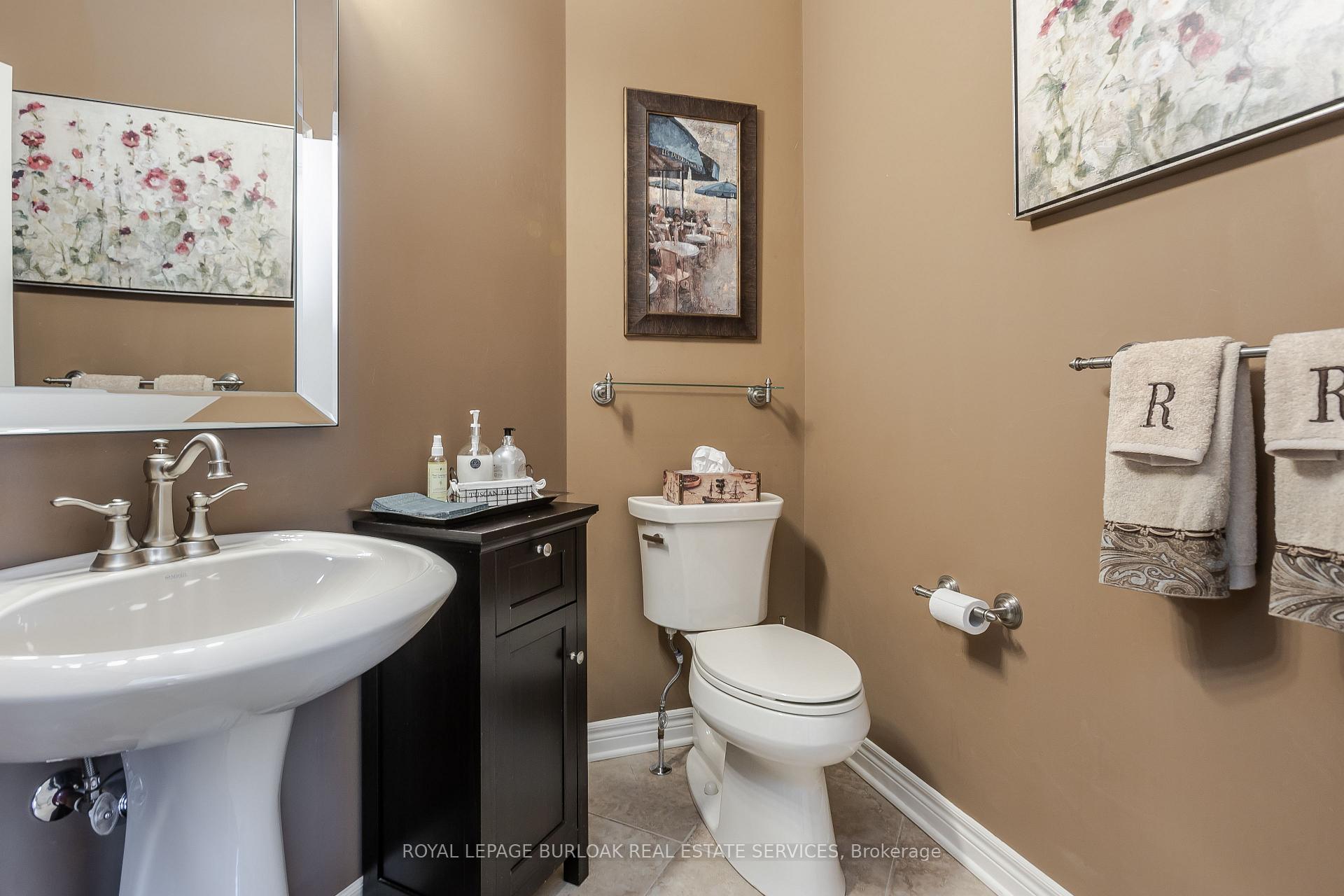 Photo 18 of 264 Dorchester Drive, Grimsby, Grimsby East — HOMEH