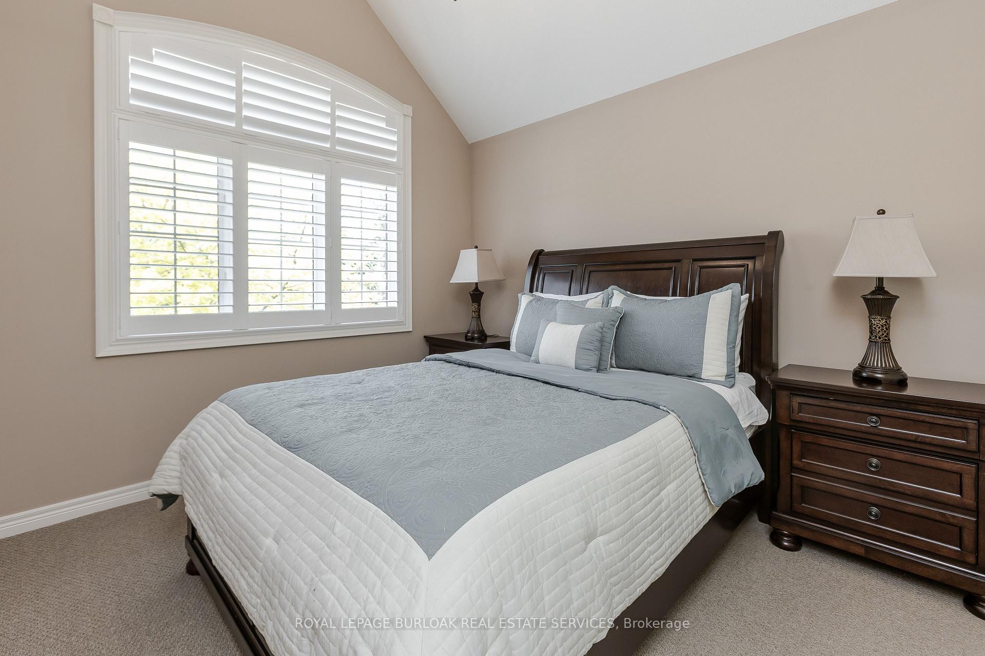 Photo 31 of 264 Dorchester Drive, Grimsby, Grimsby East — HOMEH