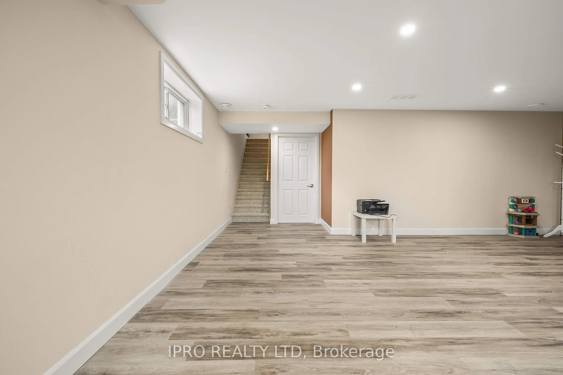 Photo 32 of 1139 Horizon Drive, Kingston — HOMEH