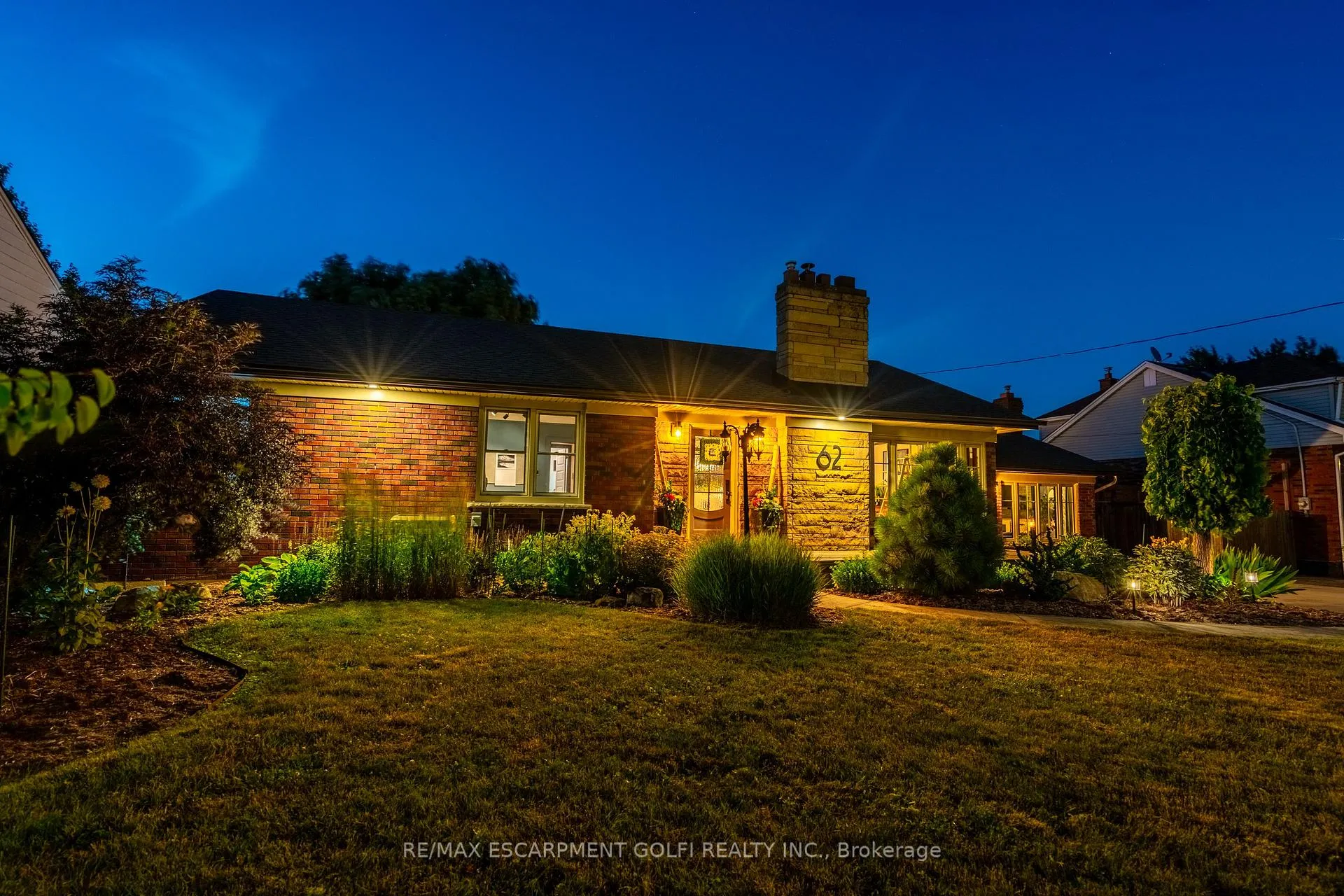 Photo 3 of 62 Glenview Drive, Hamilton, Stoney Creek — HOMEH