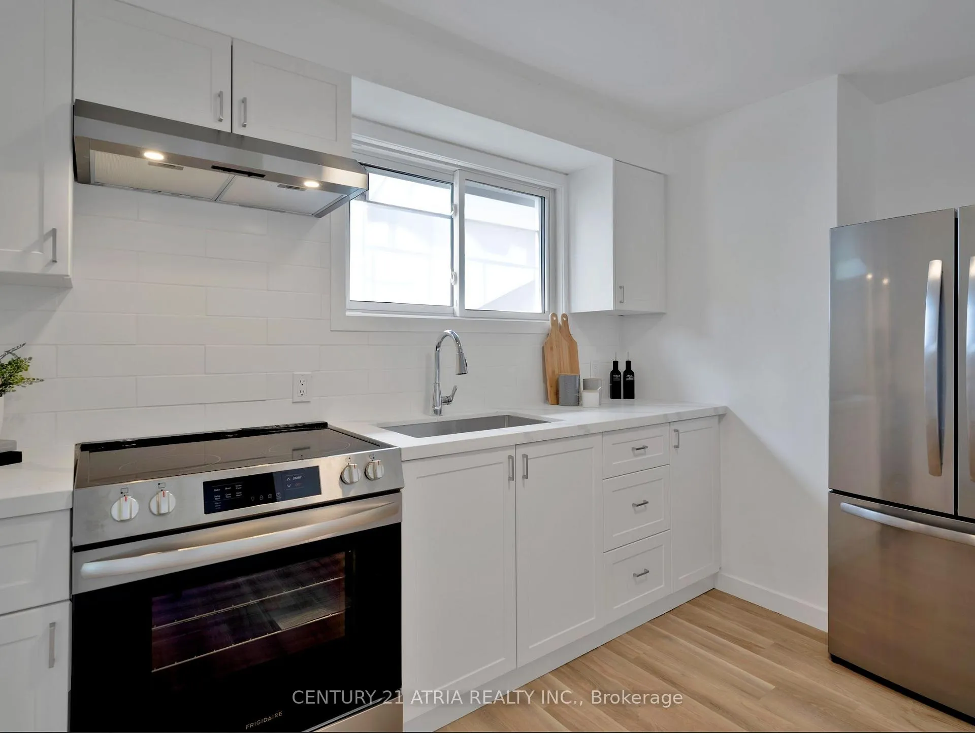Photo 6 of 534 Johnson Street, Midland — HOMEH