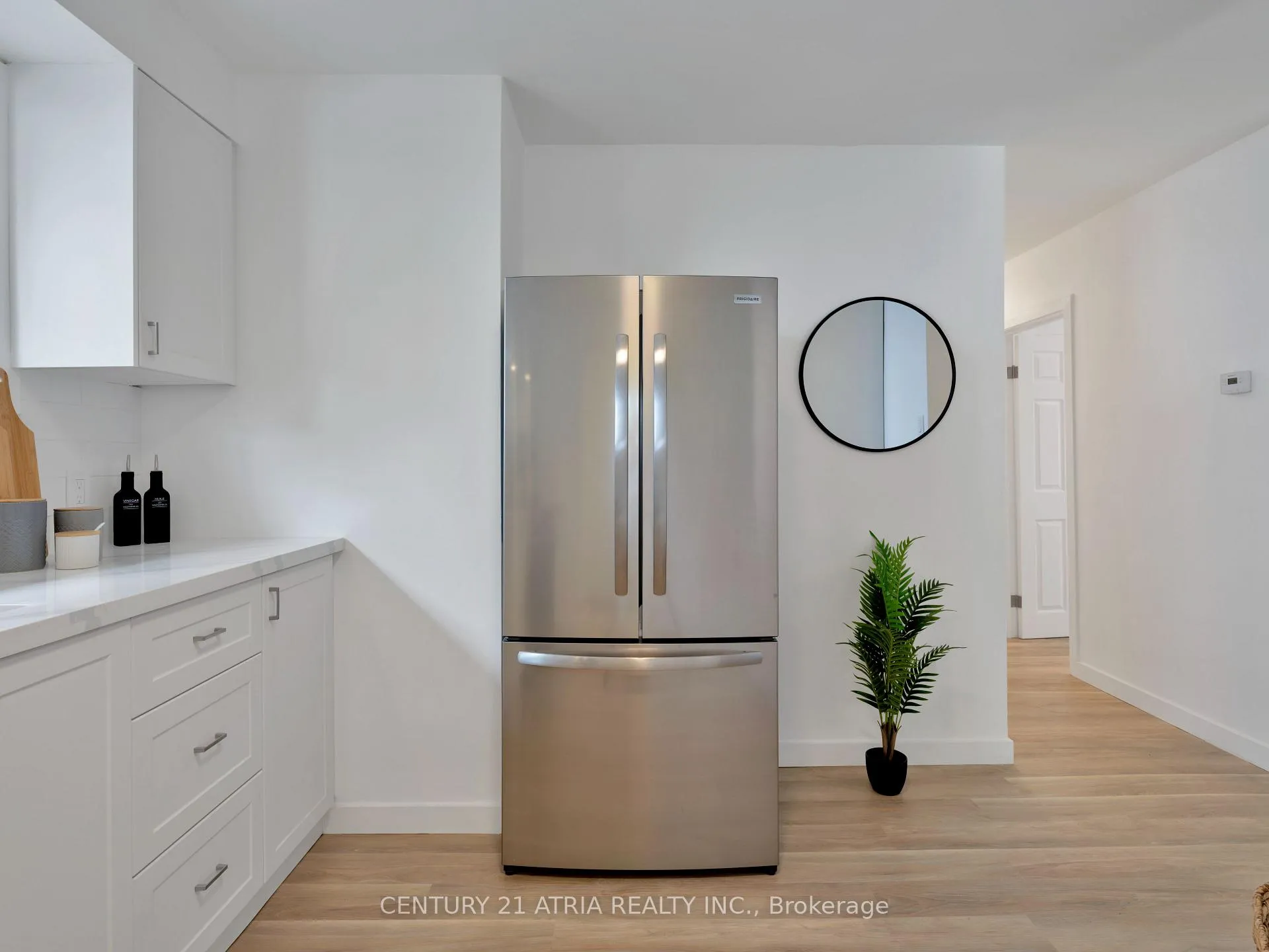 Photo 8 of 534 Johnson Street, Midland — HOMEH