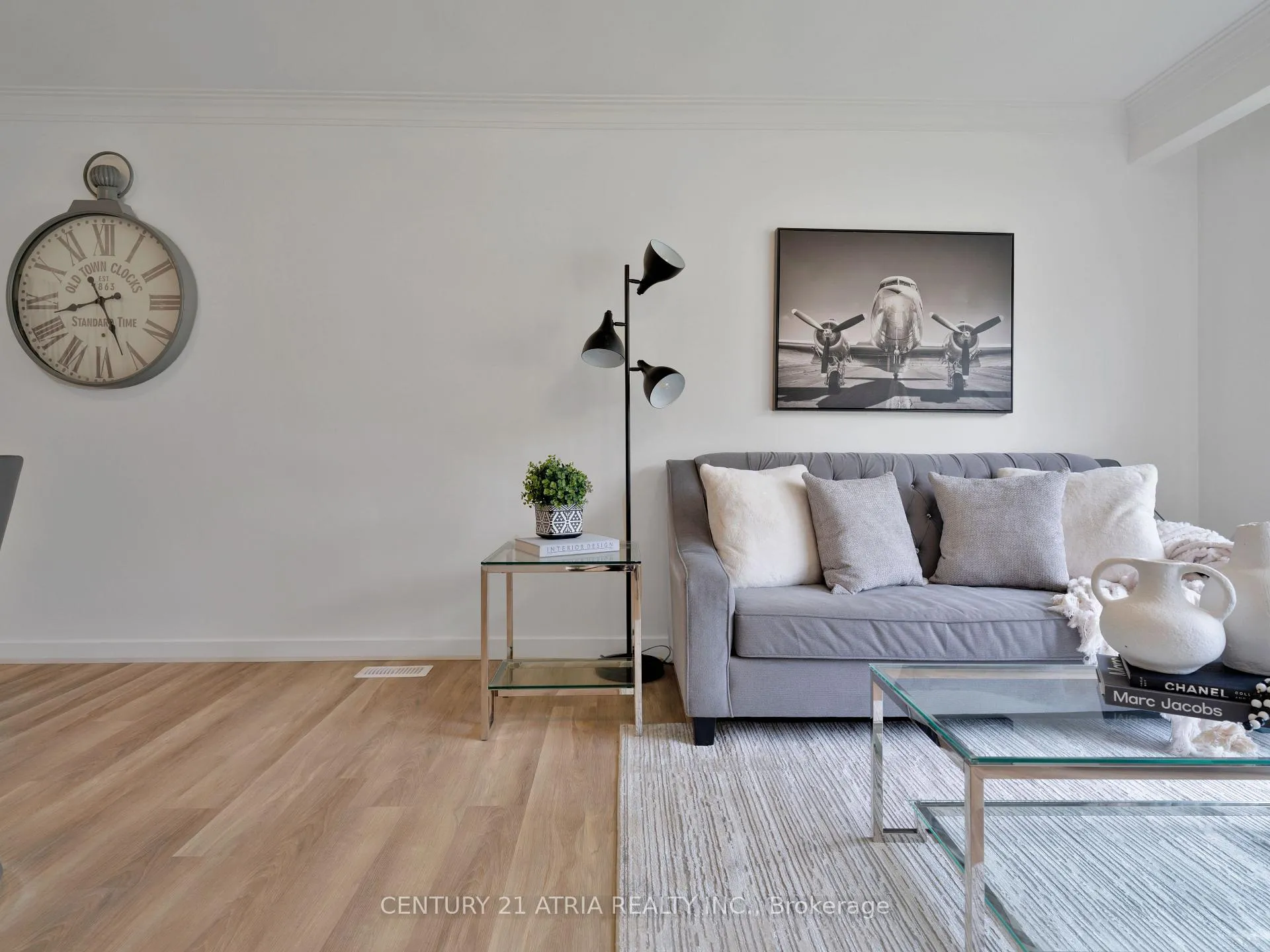 Photo 13 of 534 Johnson Street, Midland — HOMEH