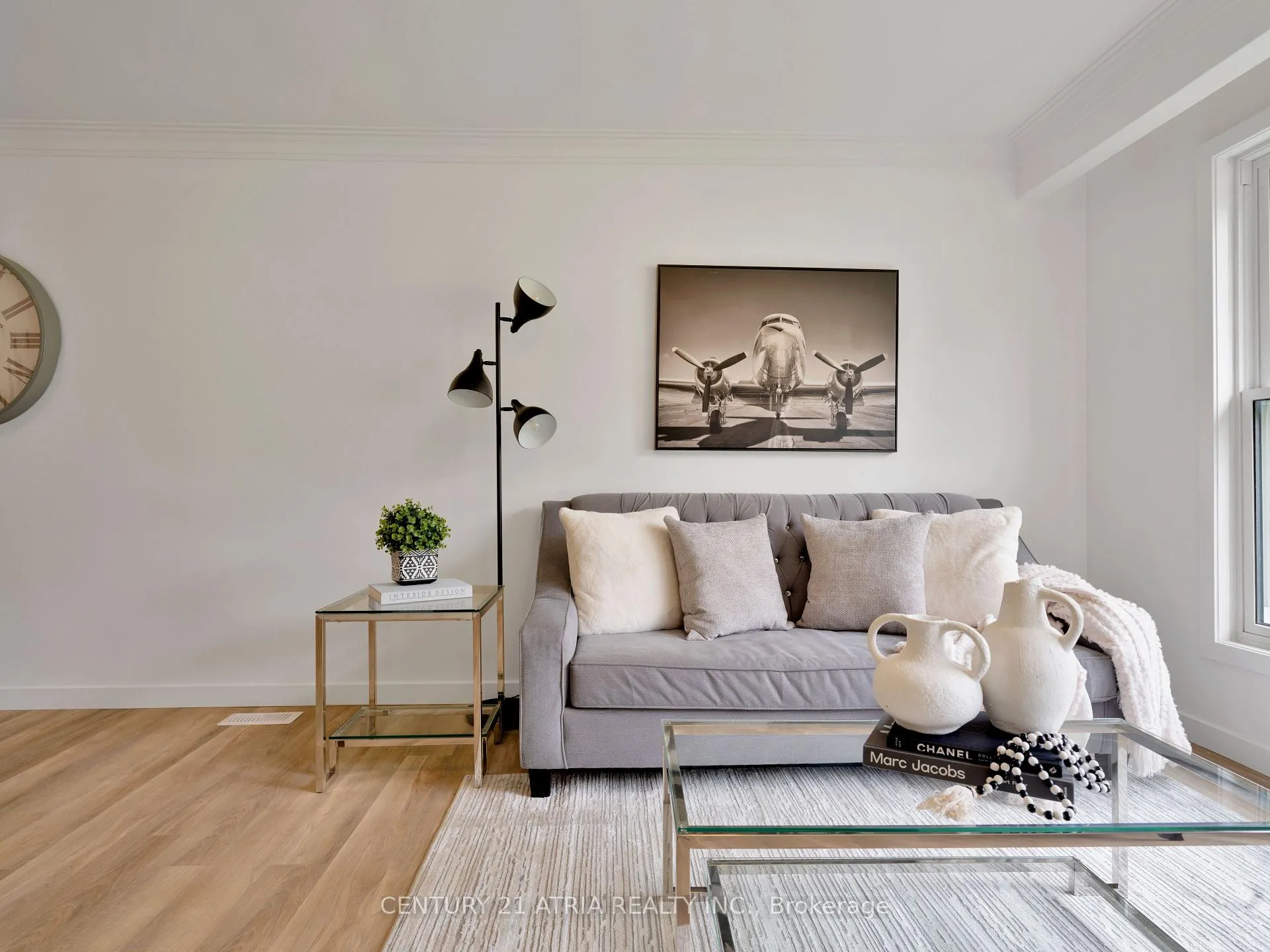 Photo 16 of 534 Johnson Street, Midland — HOMEH