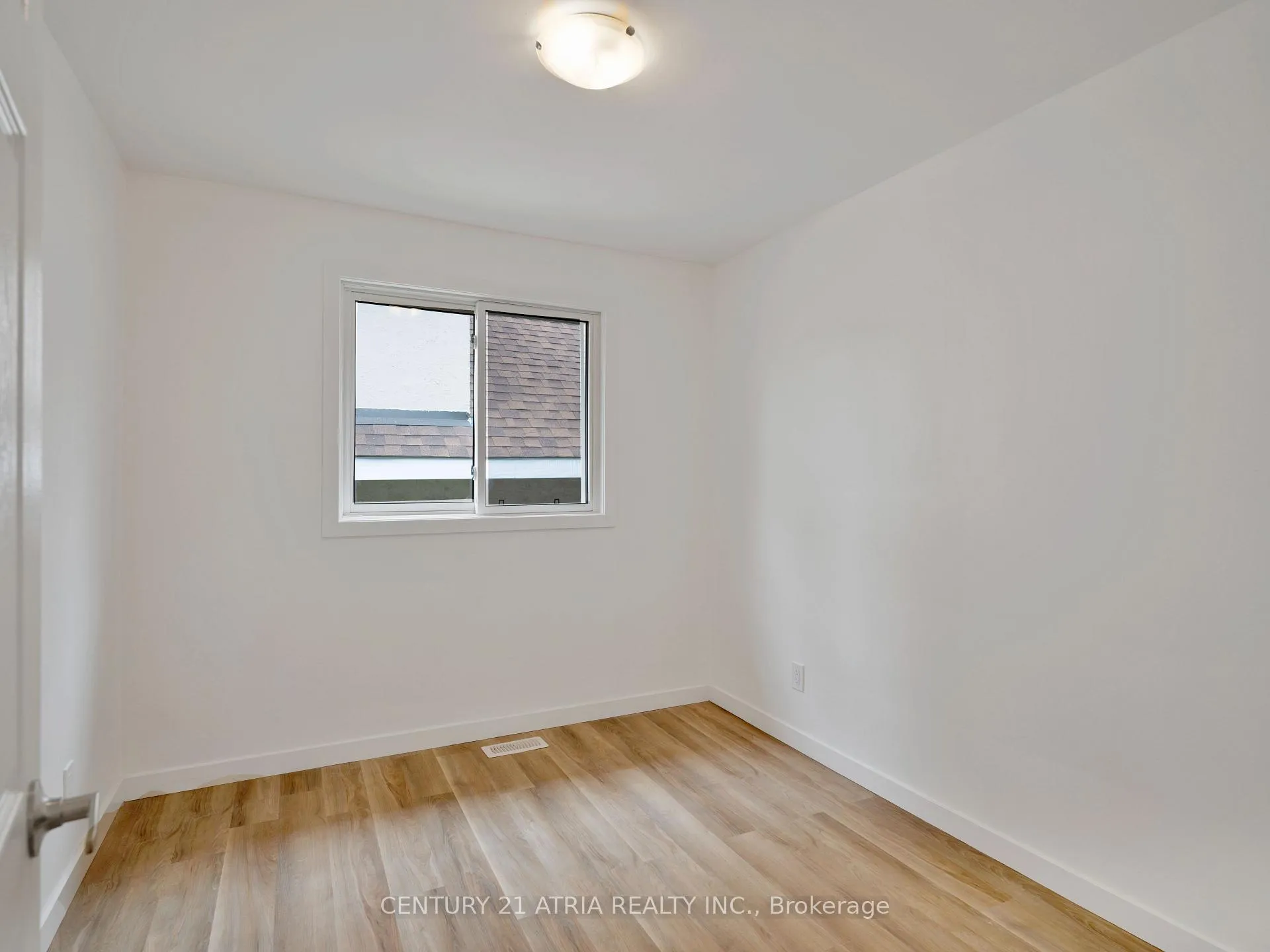 Photo 21 of 534 Johnson Street, Midland — HOMEH