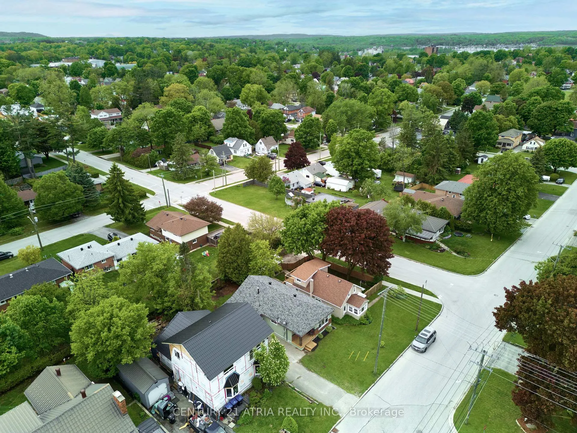Photo 38 of 534 Johnson Street, Midland — HOMEH
