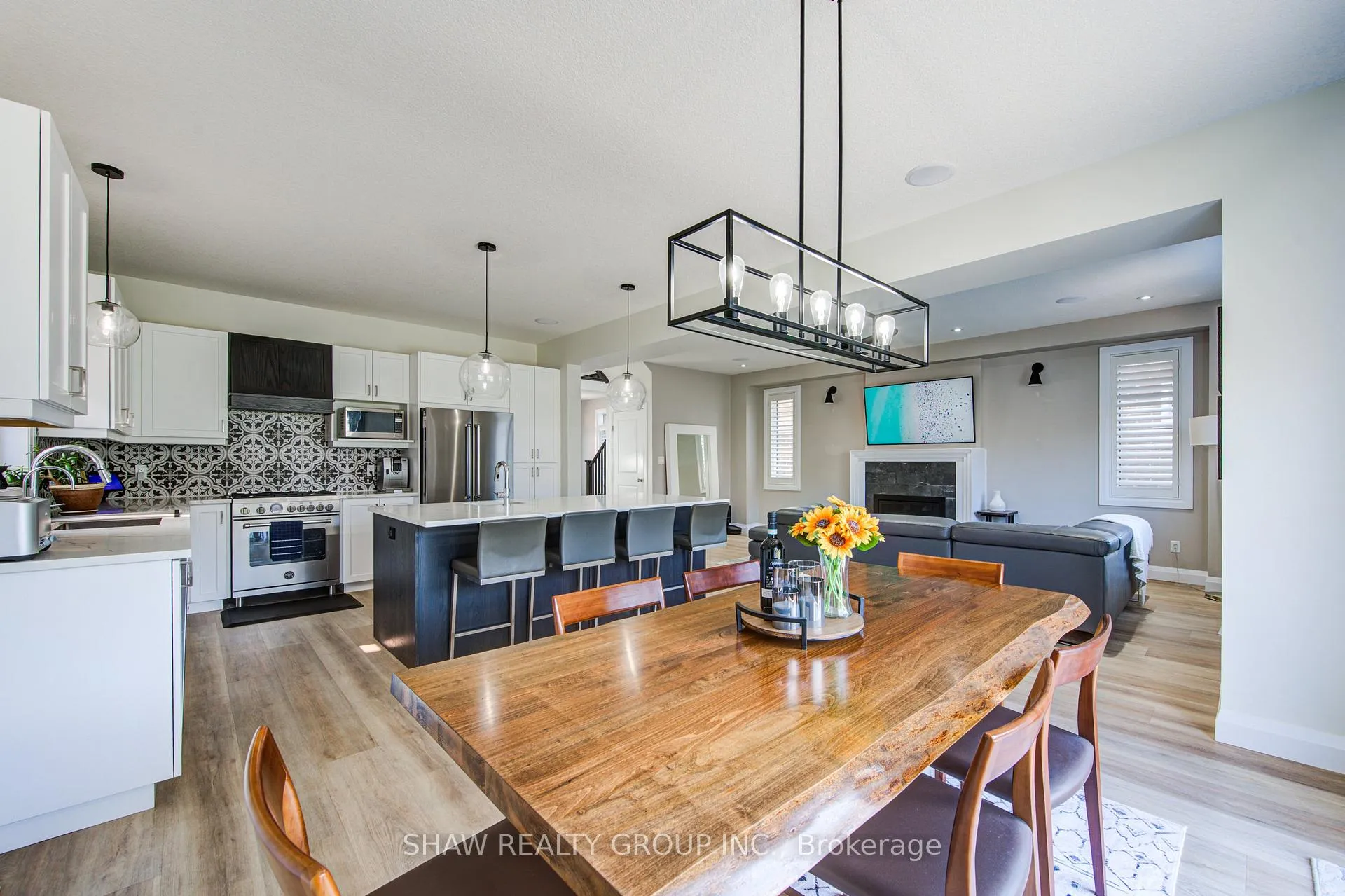 Photo 18 of 32 Arlington Parkway, Brant, Paris — HOMEH