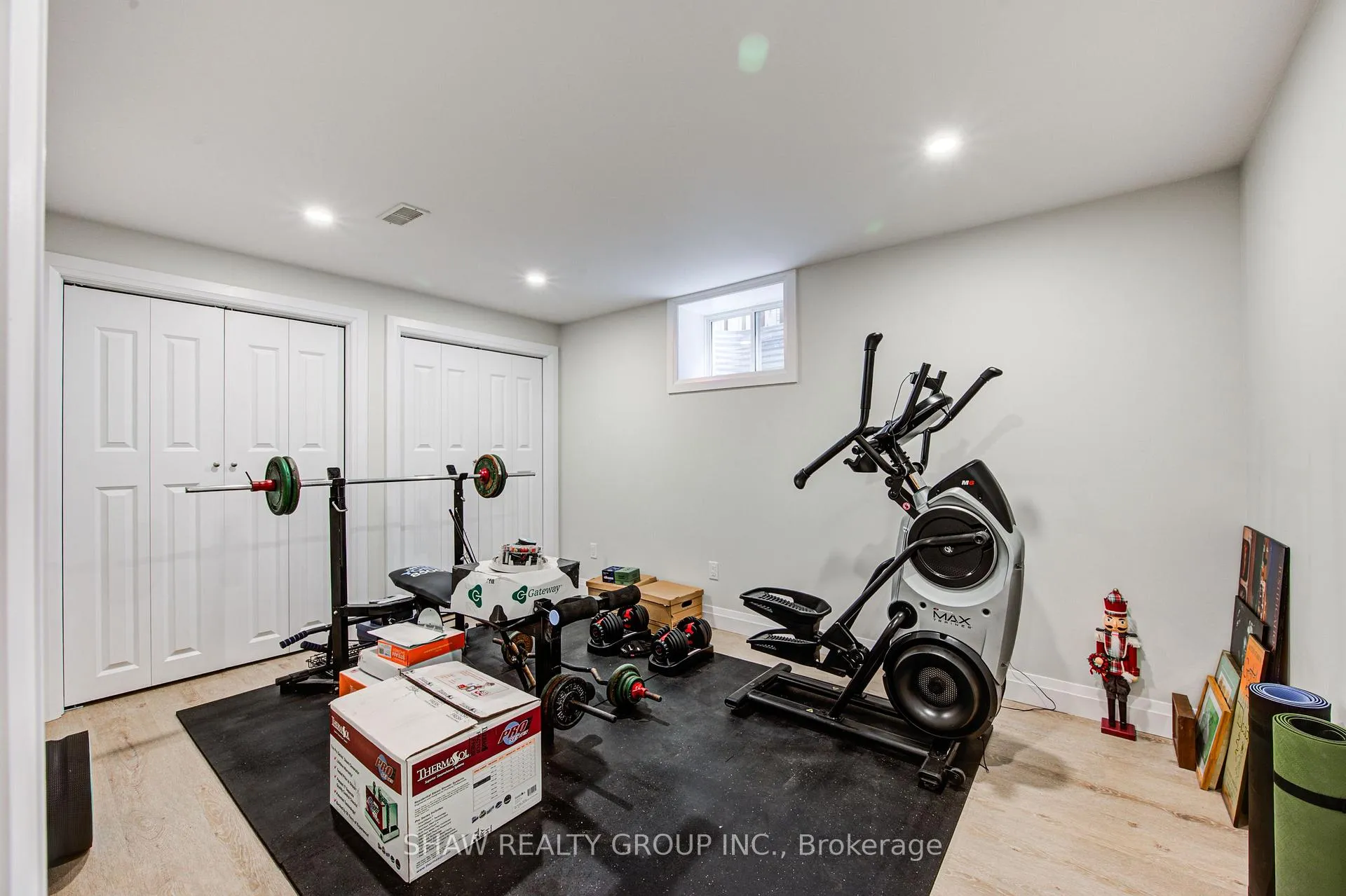 Photo 19 of 32 Arlington Parkway, Brant, Paris — HOMEH