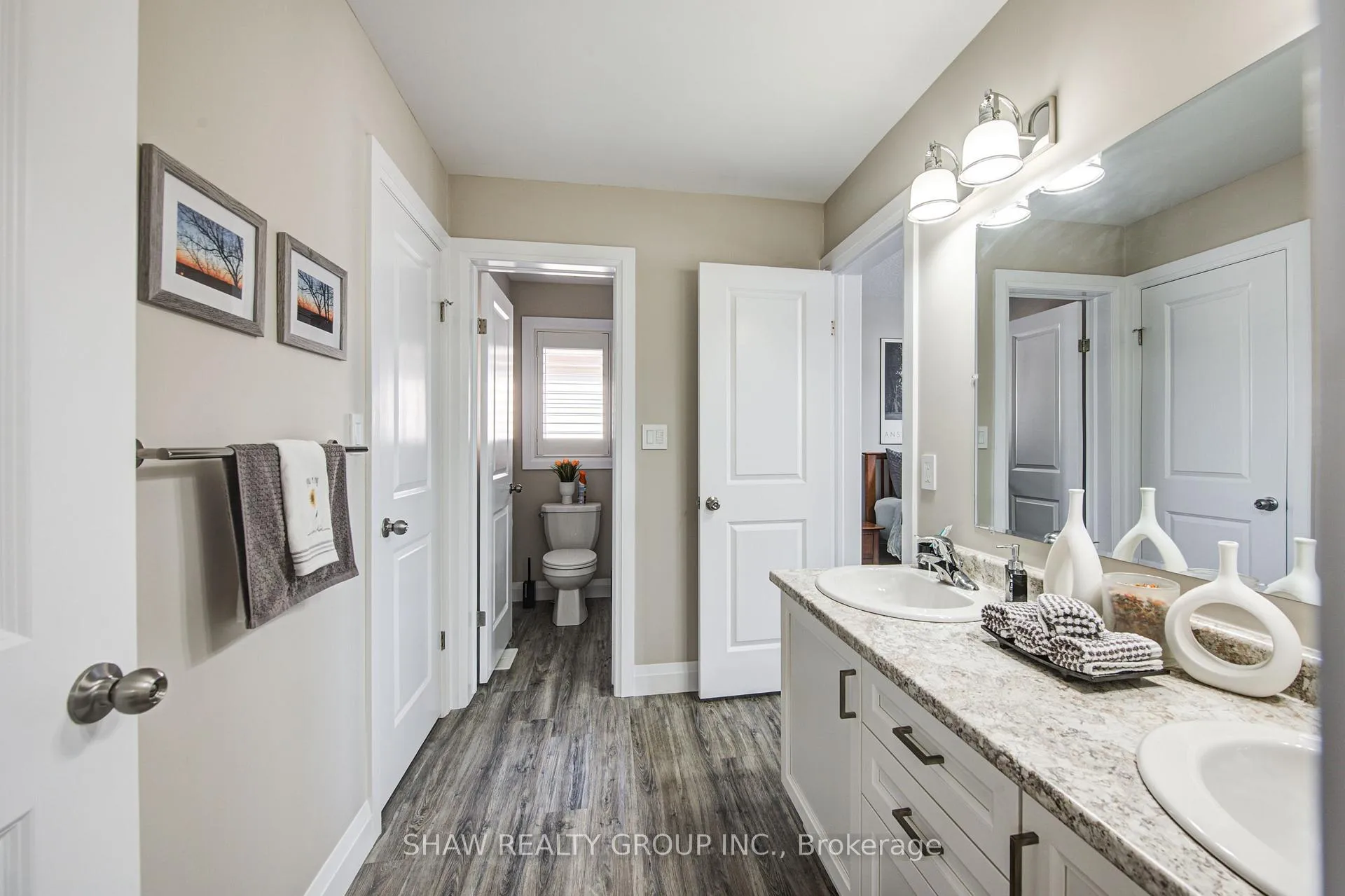 Photo 23 of 32 Arlington Parkway, Brant, Paris — HOMEH