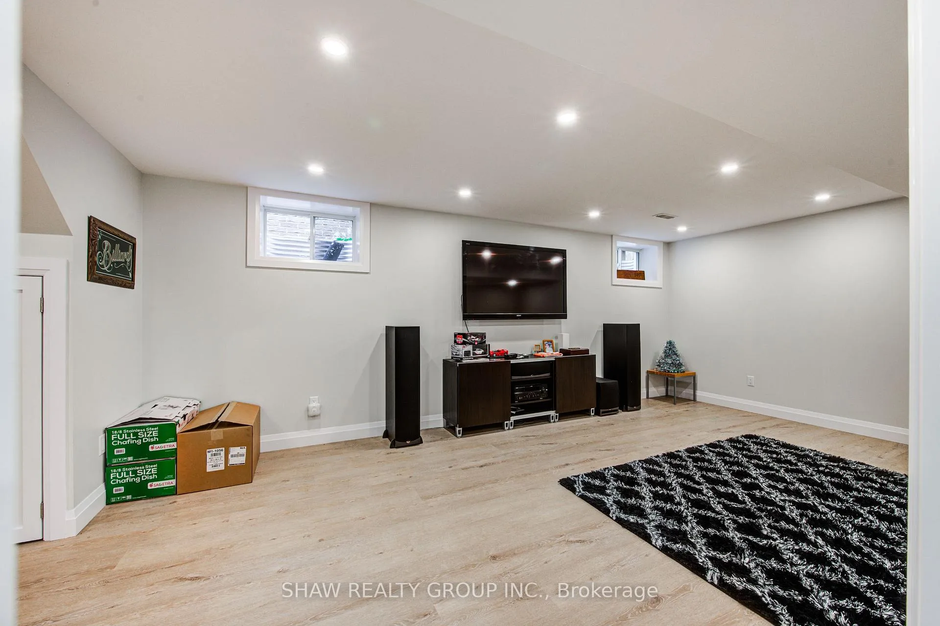 Photo 31 of 32 Arlington Parkway, Brant, Paris — HOMEH