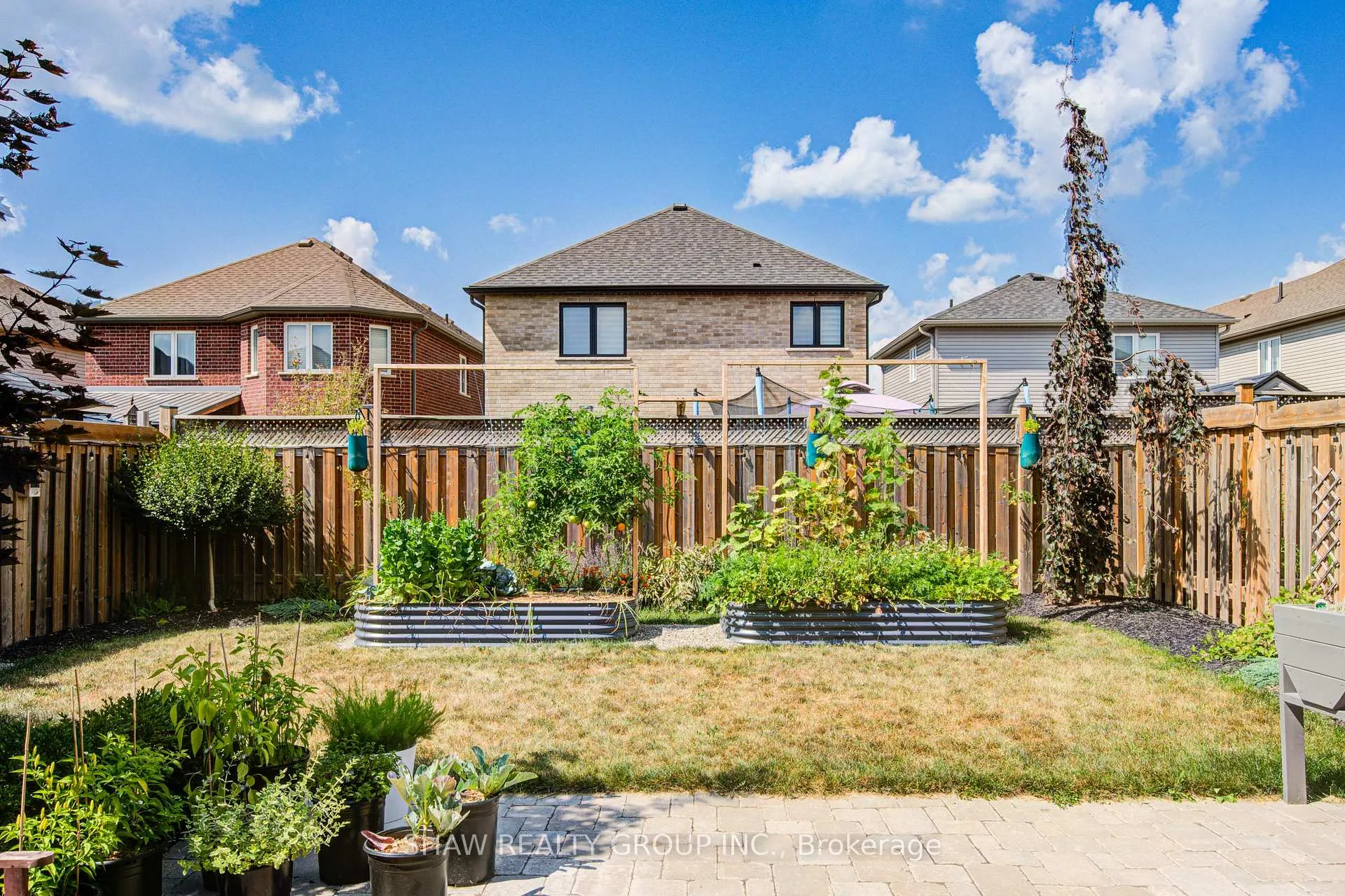Photo 37 of 32 Arlington Parkway, Brant, Paris — HOMEH