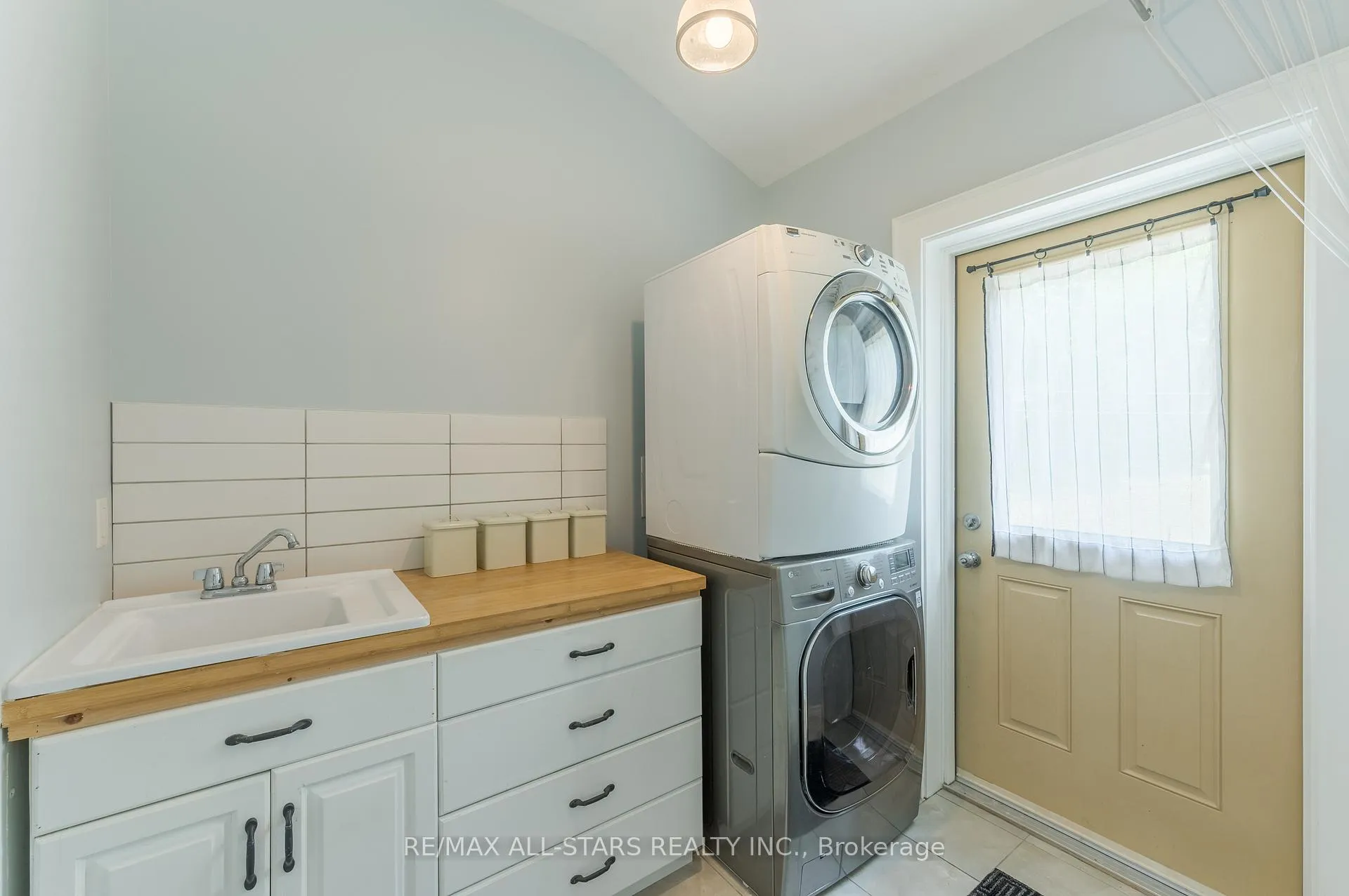 Photo 22 of 98 King Street E, Cavan Monaghan, Millbrook Village — HOMEH