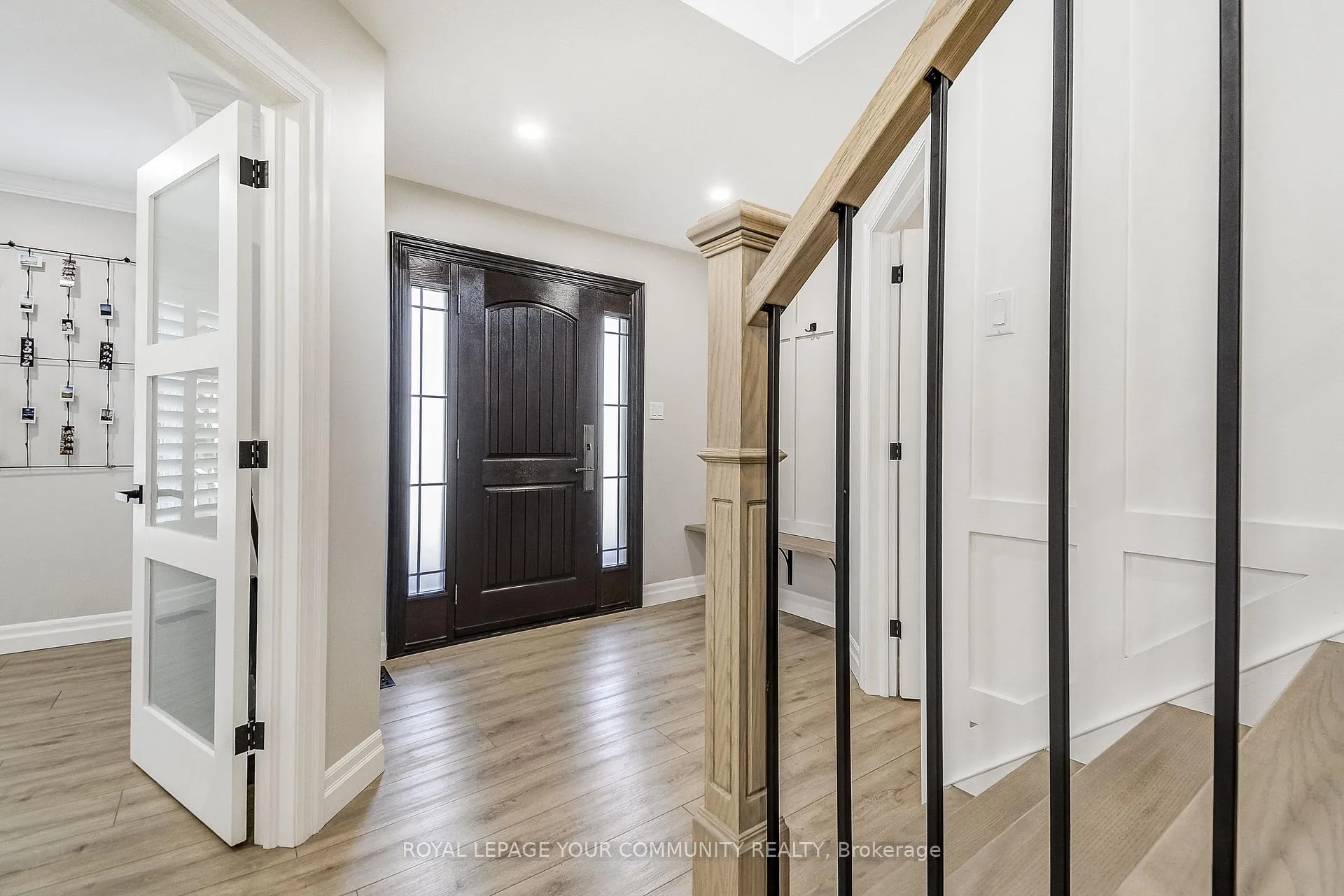 Photo 3 of 2114 Headon Forest Drive, Burlington, Headon — HOMEH