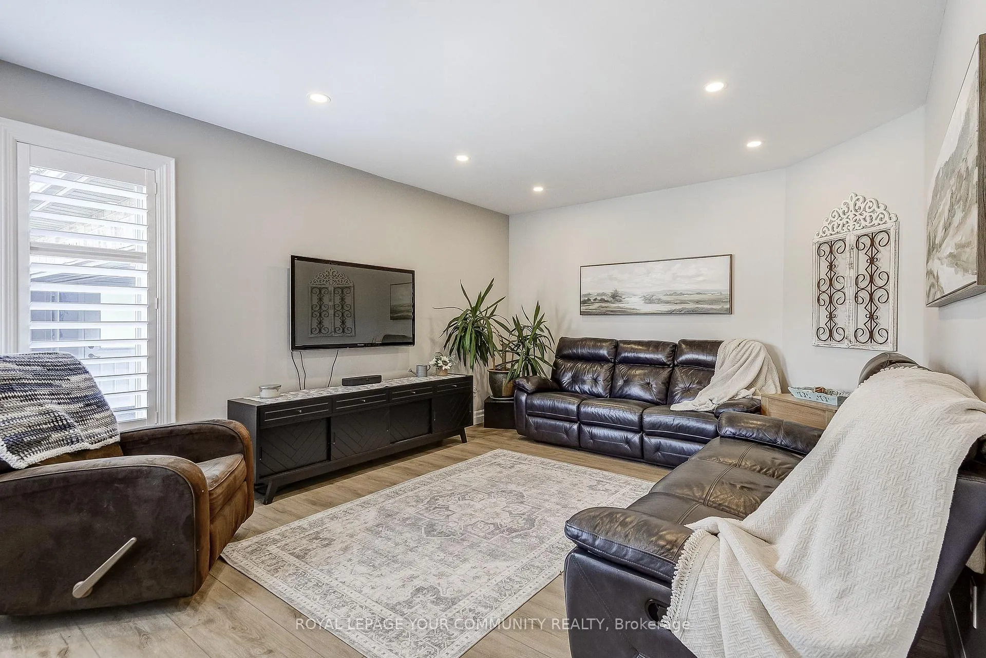 Photo 6 of 2114 Headon Forest Drive, Burlington, Headon — HOMEH