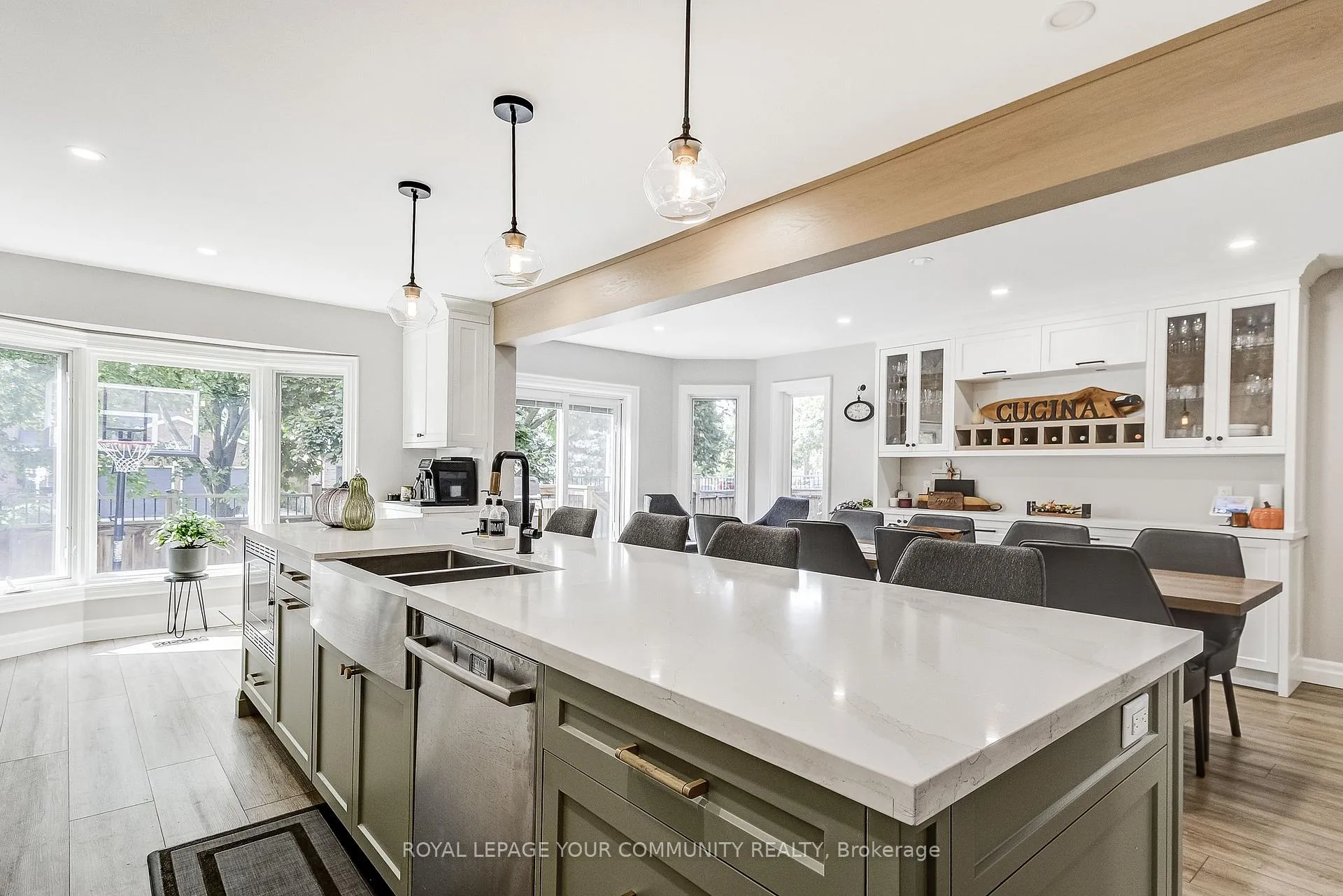 Photo 12 of 2114 Headon Forest Drive, Burlington, Headon — HOMEH