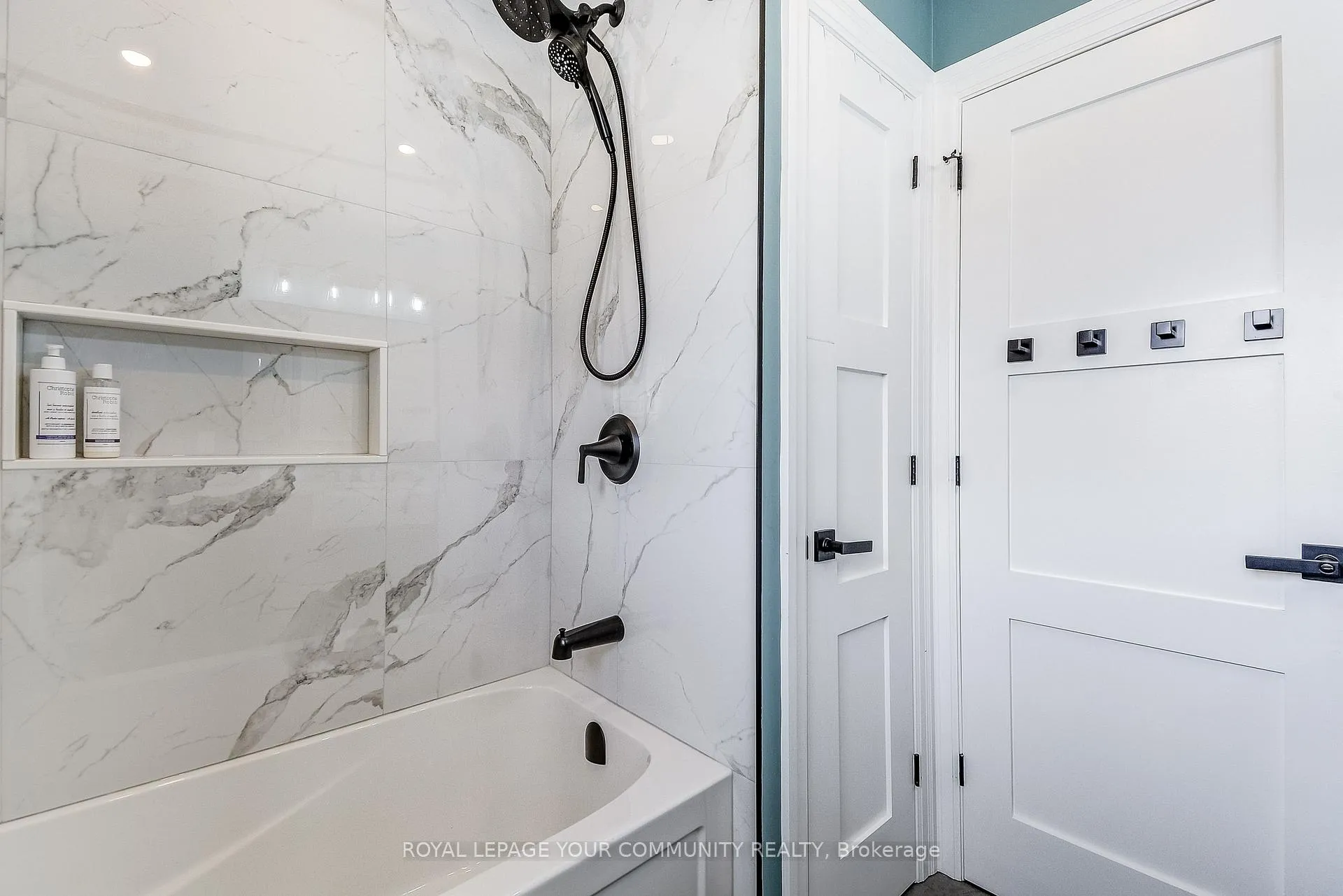 Photo 19 of 2114 Headon Forest Drive, Burlington, Headon — HOMEH