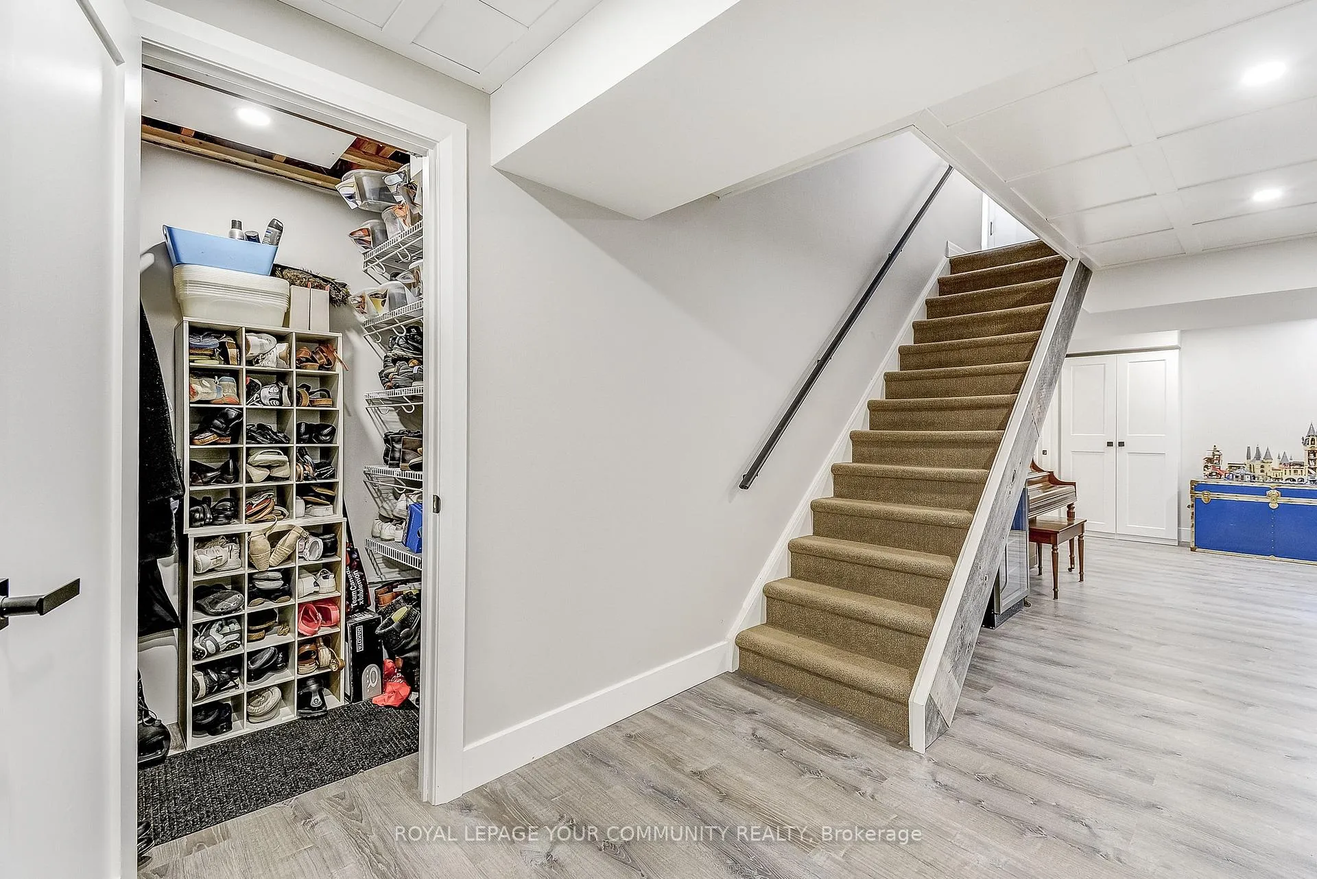 Photo 40 of 2114 Headon Forest Drive, Burlington, Headon — HOMEH