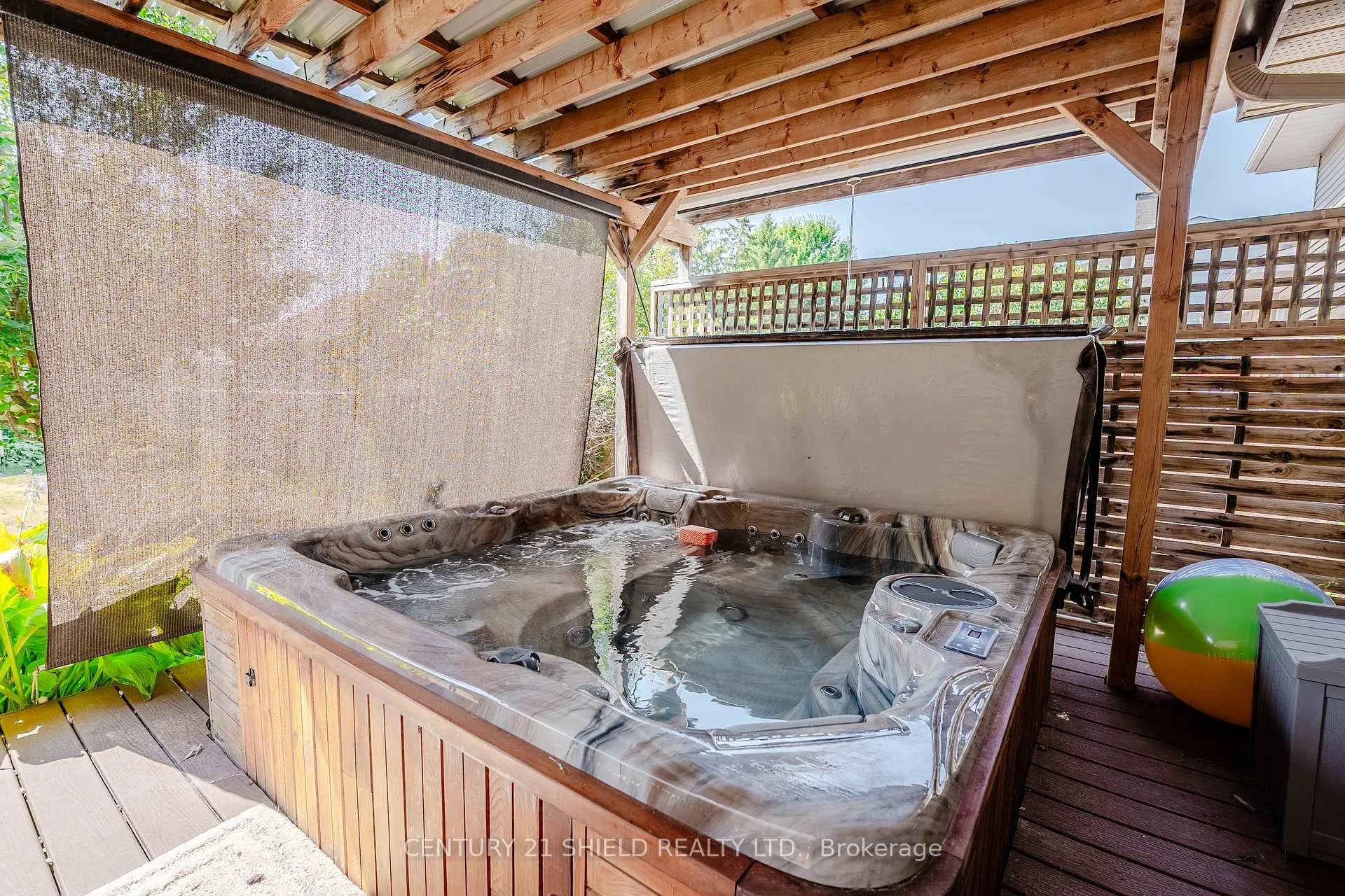 Photo 8 of 408 Sheridan Street, Cornwall — HOMEH