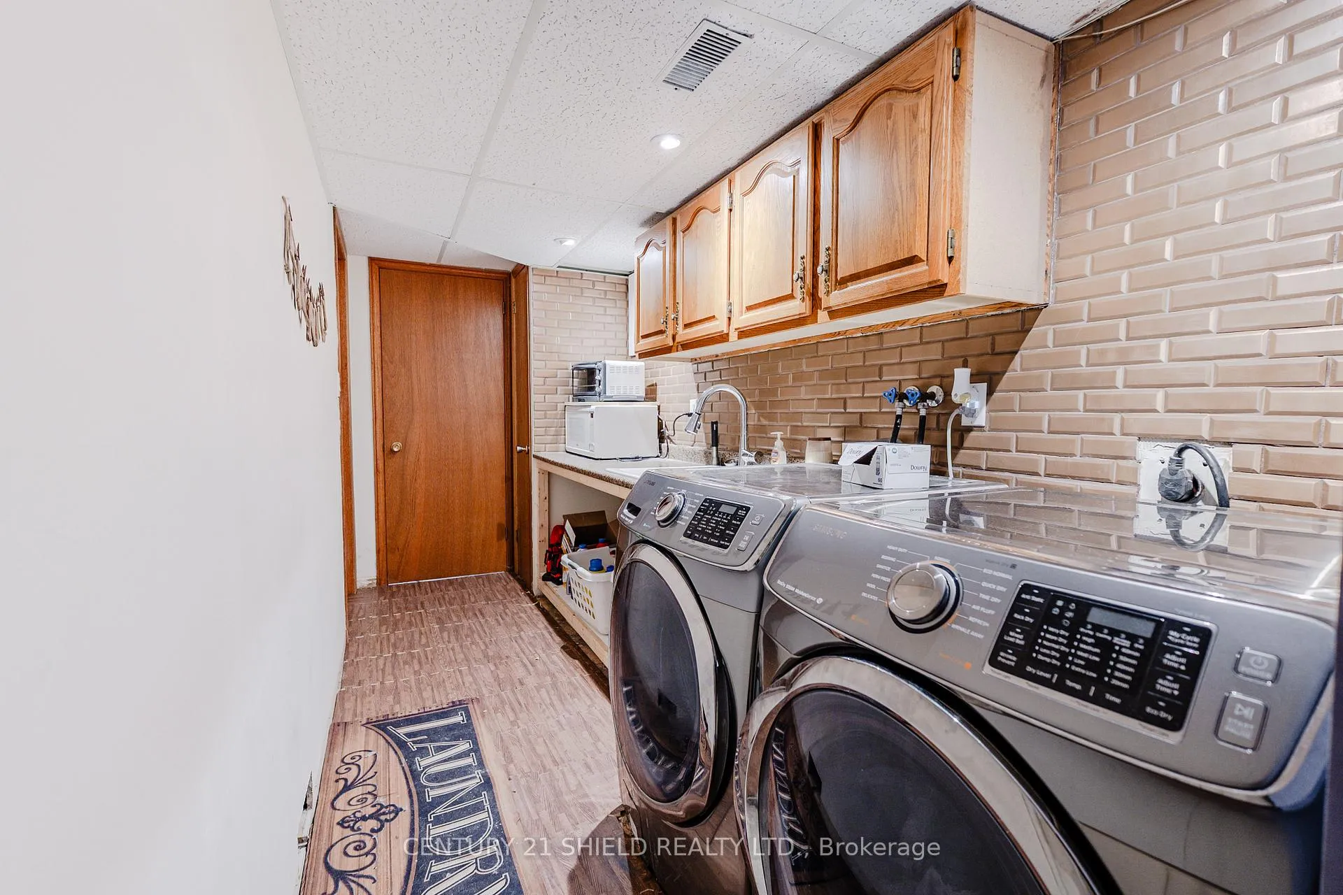 Photo 33 of 408 Sheridan Street, Cornwall — HOMEH