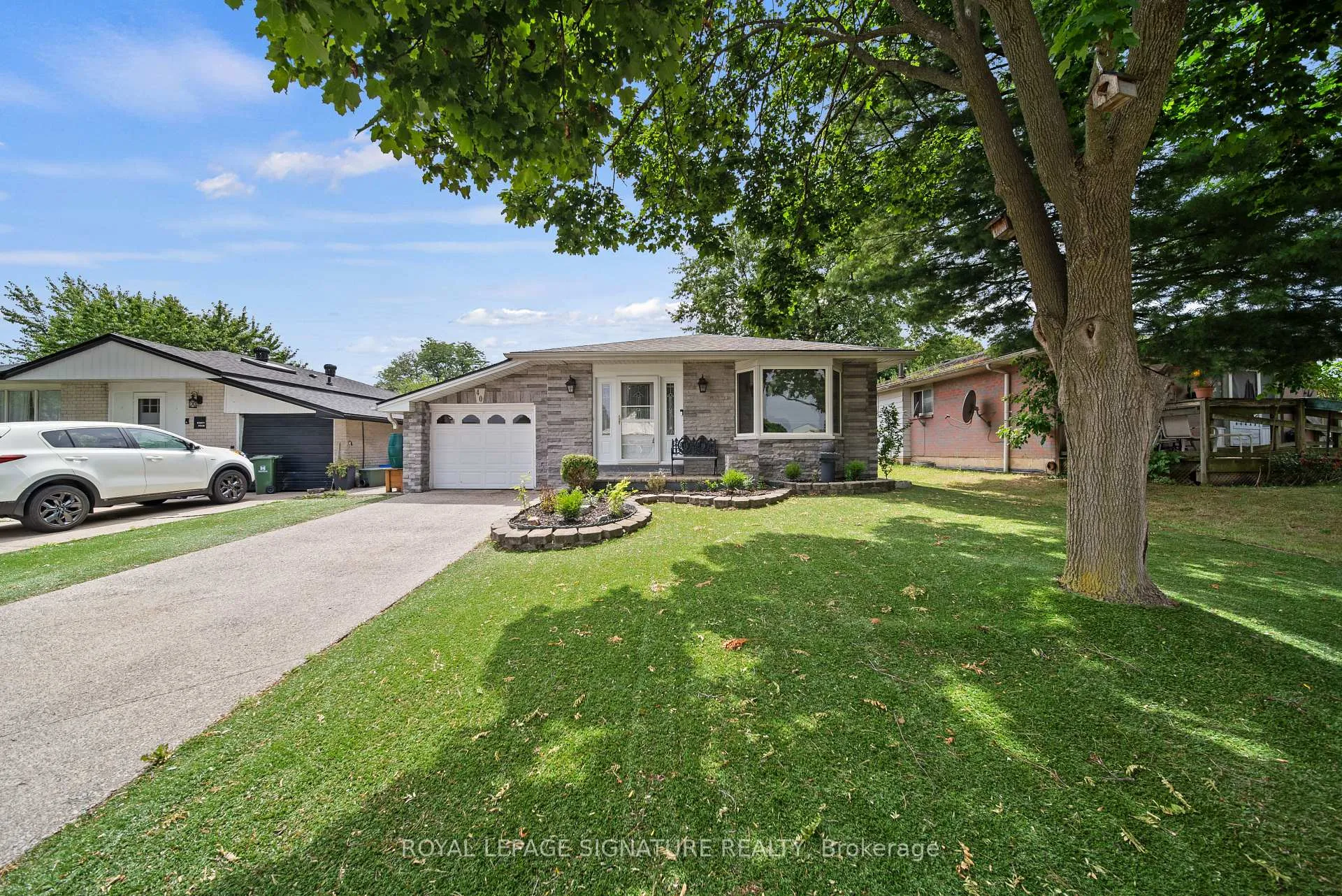 Photo 3 of 40 Queenslea Drive, Hamilton, Quinndale — HOMEH