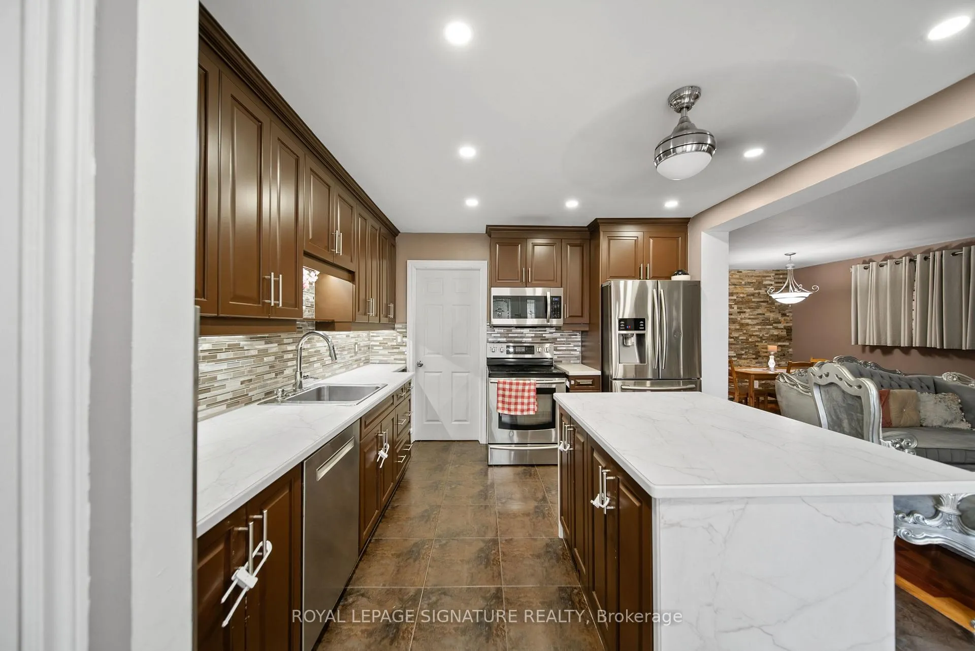Photo 4 of 40 Queenslea Drive, Hamilton, Quinndale — HOMEH
