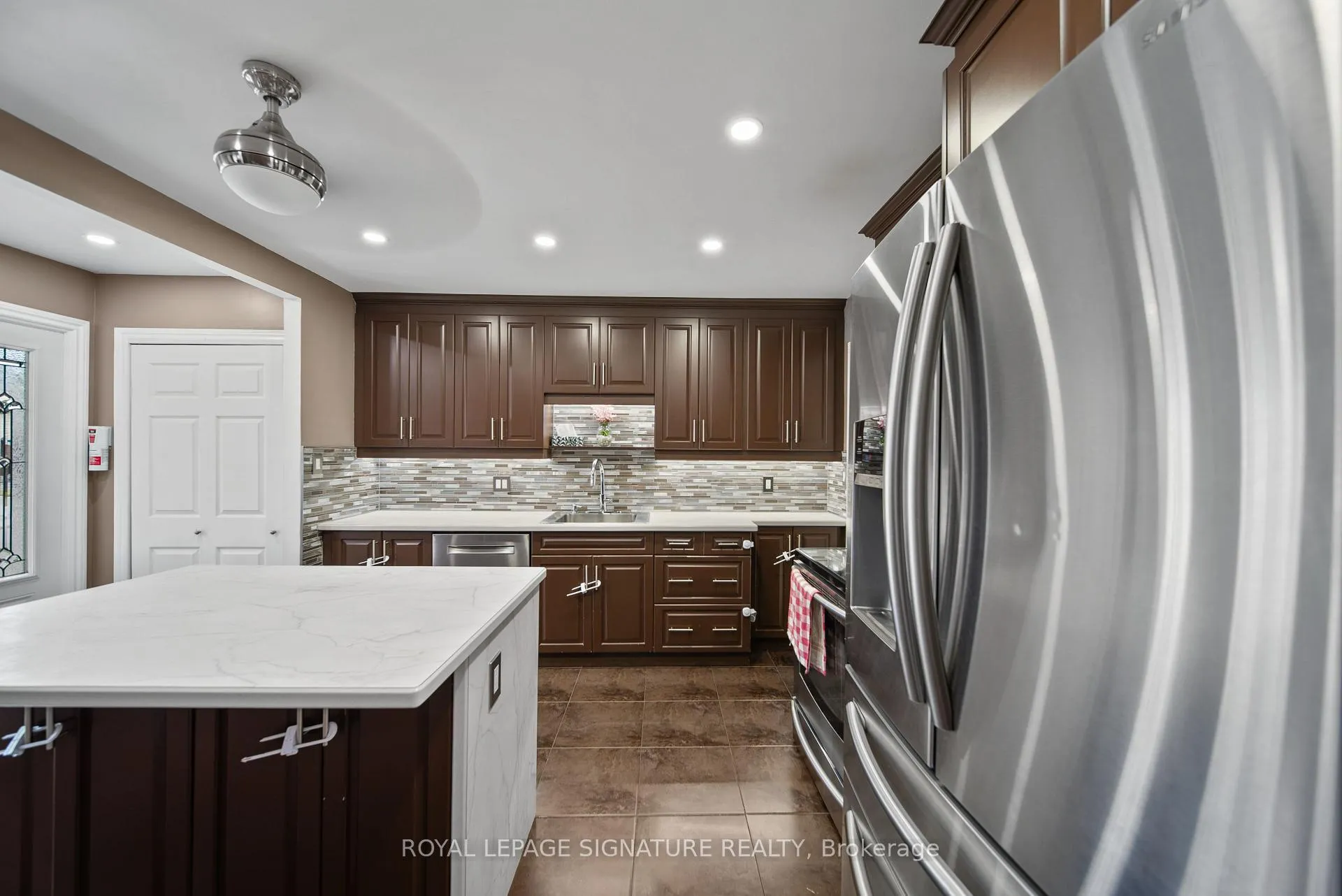 Photo 9 of 40 Queenslea Drive, Hamilton, Quinndale — HOMEH