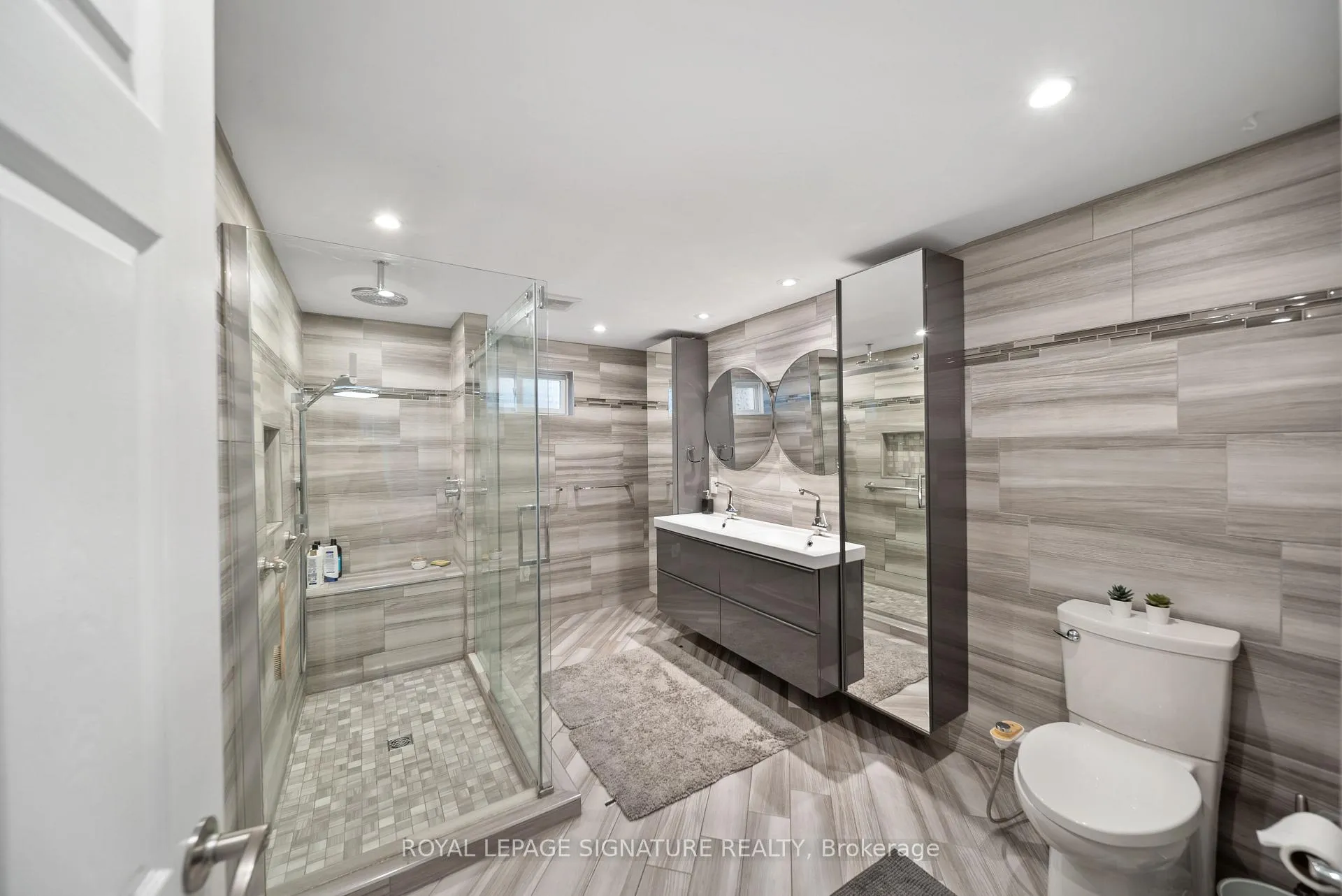 Photo 24 of 40 Queenslea Drive, Hamilton, Quinndale — HOMEH