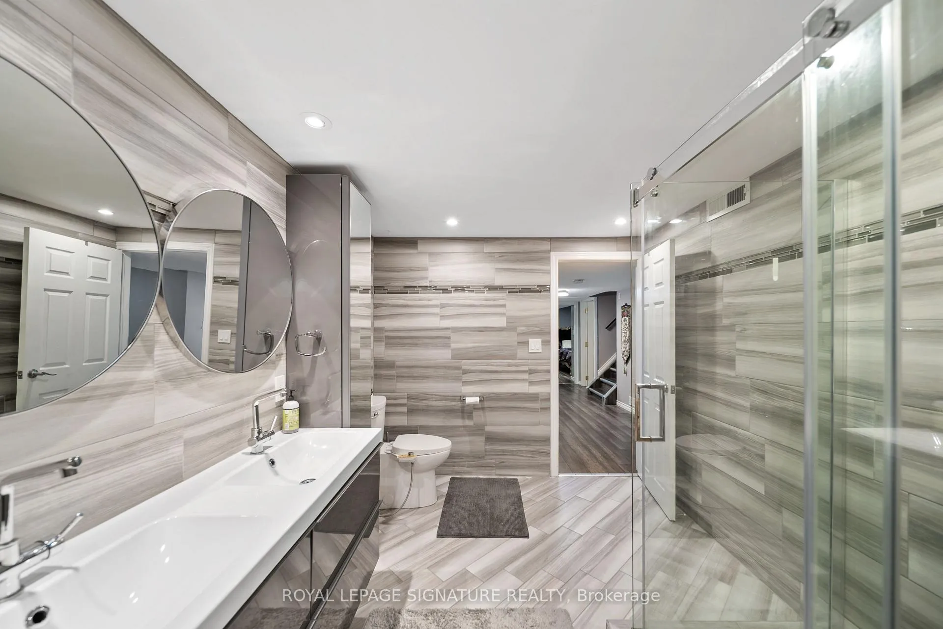 Photo 25 of 40 Queenslea Drive, Hamilton, Quinndale — HOMEH
