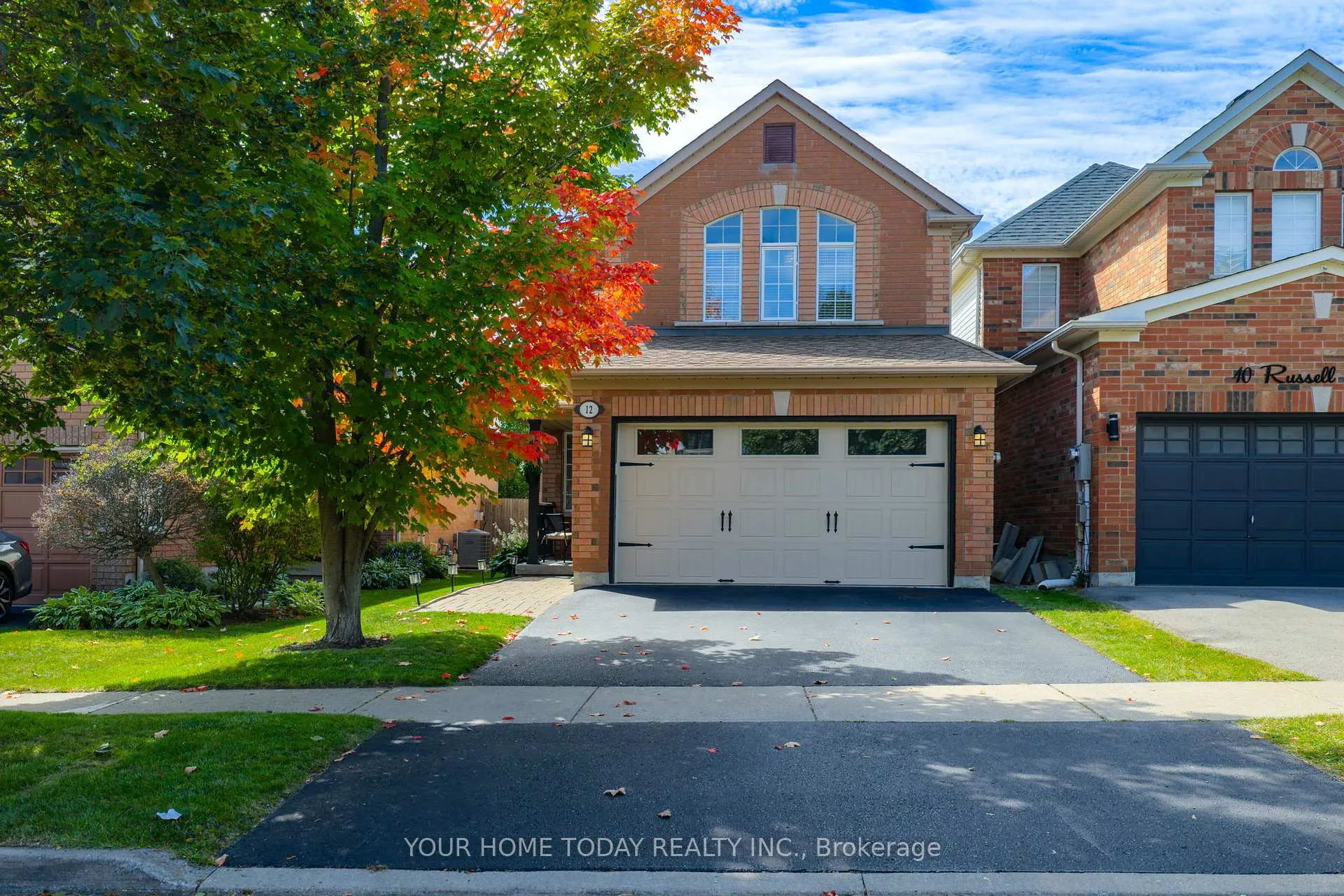 Photo 1 of 12 Russell Street, Halton Hills, Georgetown — HOMEH