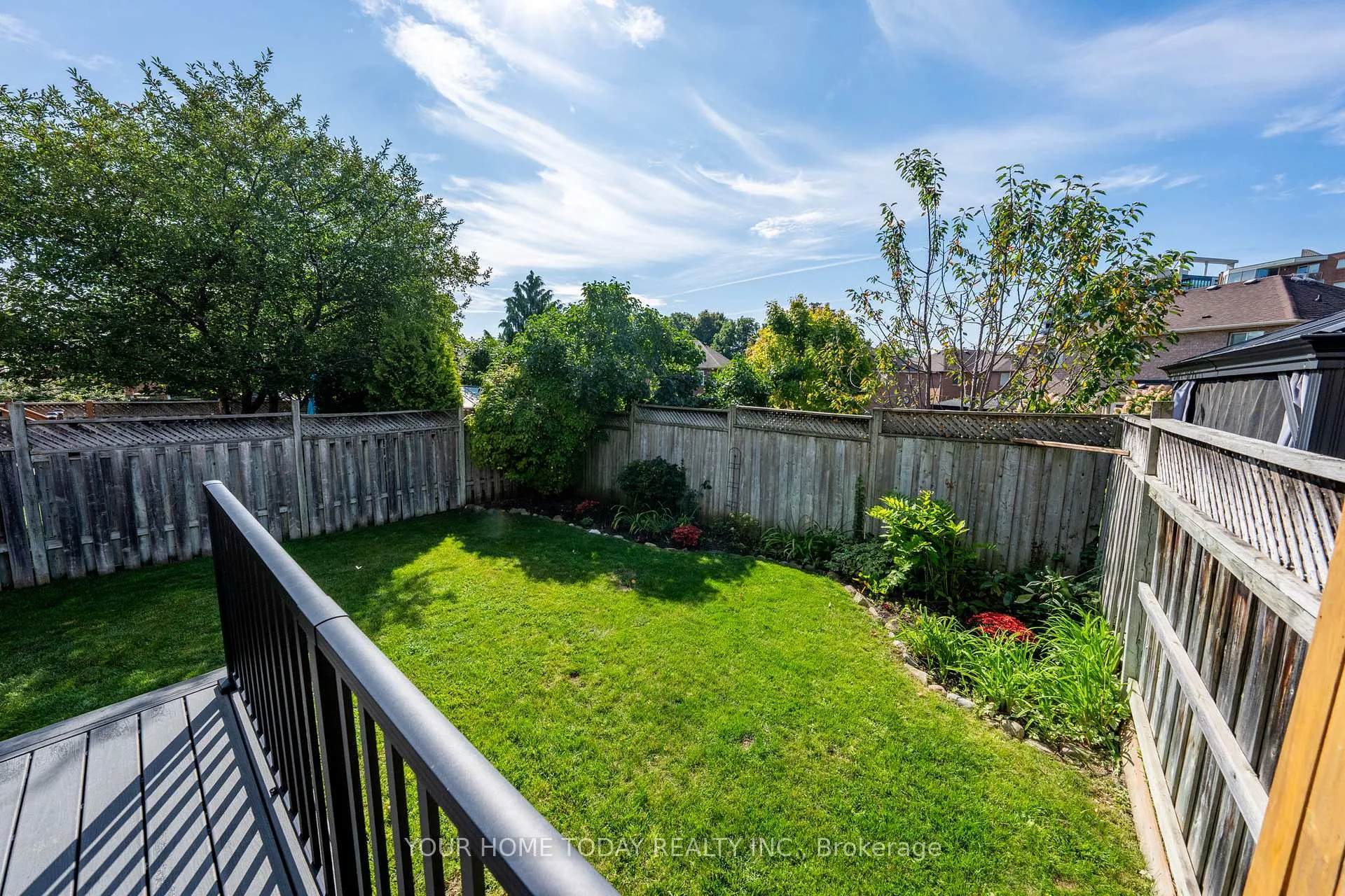 Photo 42 of 12 Russell Street, Halton Hills, Georgetown — HOMEH
